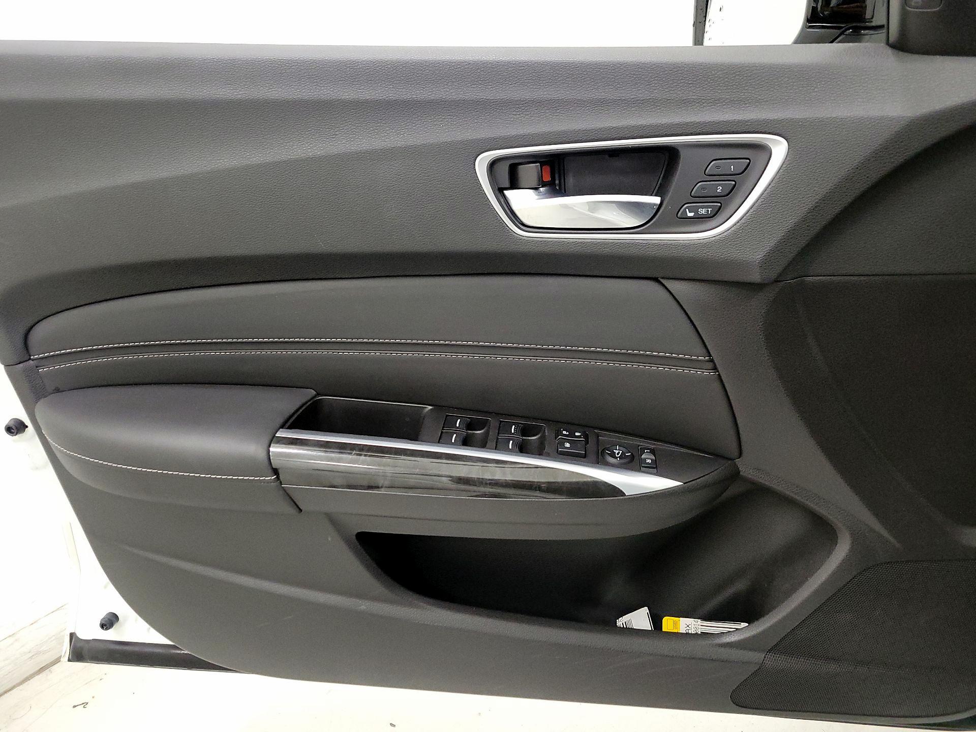 Thumbnail: 2018 Acura TLX - 12