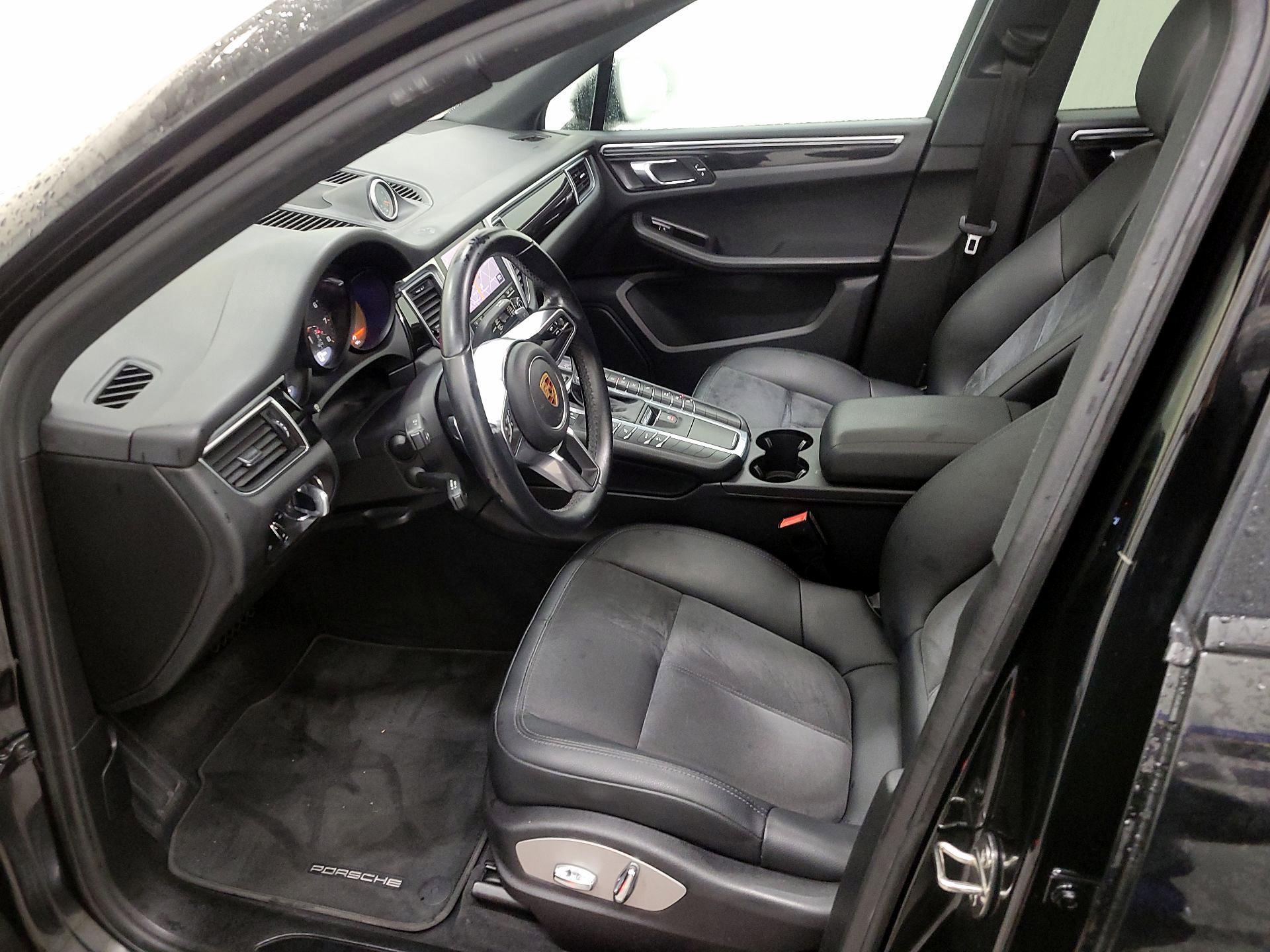 Thumbnail: 2018 Porsche Macan - 11