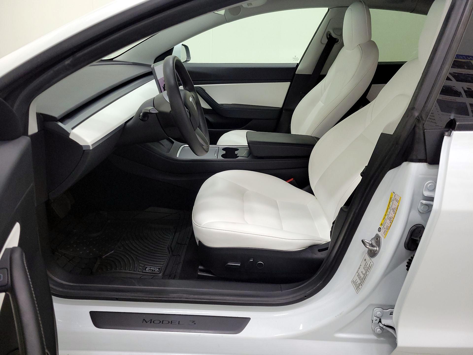 Thumbnail: 2021 Tesla Model 3 - 11