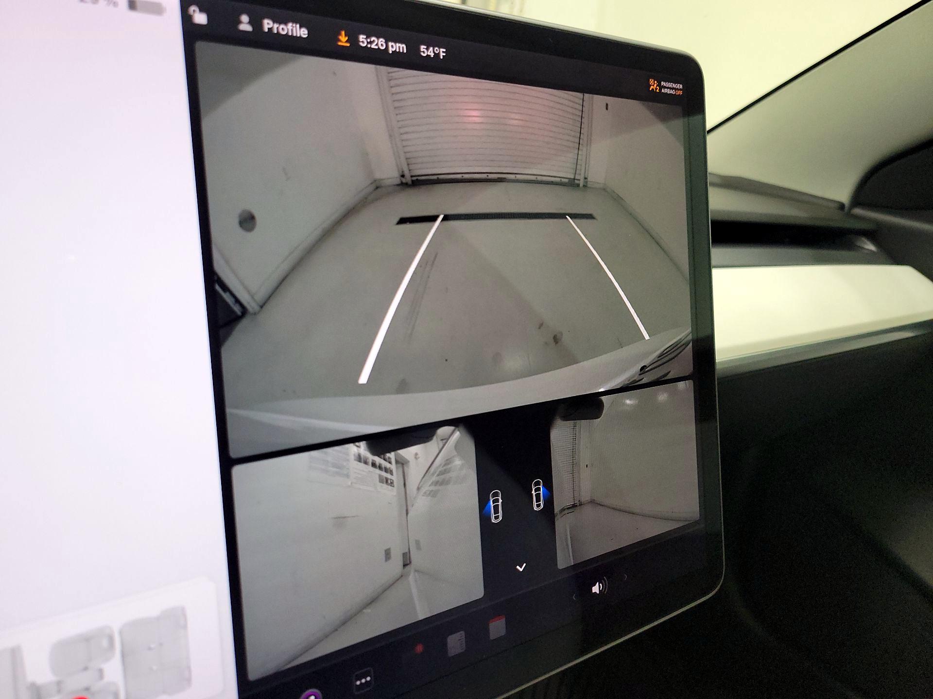 Thumbnail: 2021 Tesla Model 3 - 14