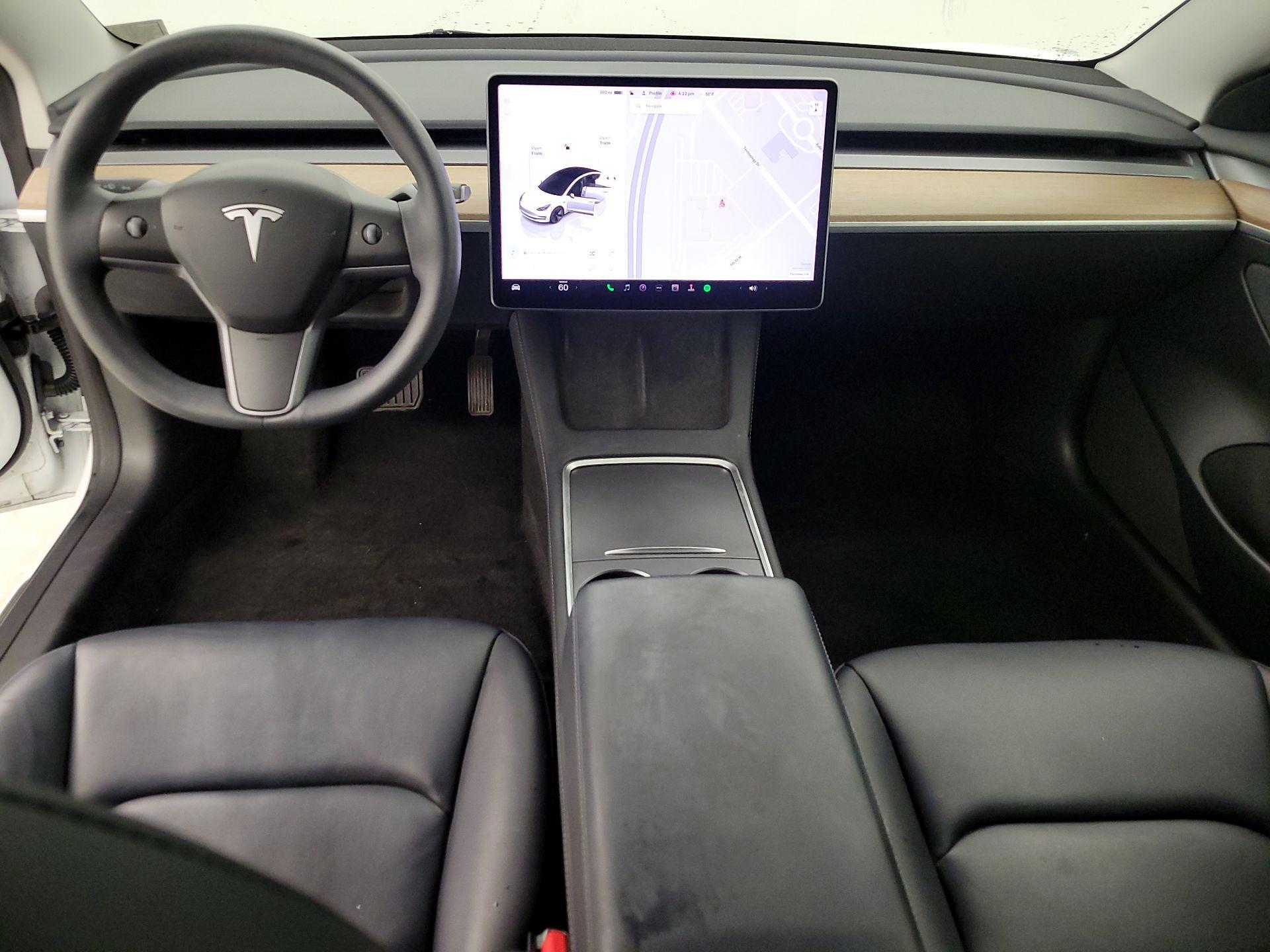 Thumbnail: 2023 Tesla Model 3 - 9