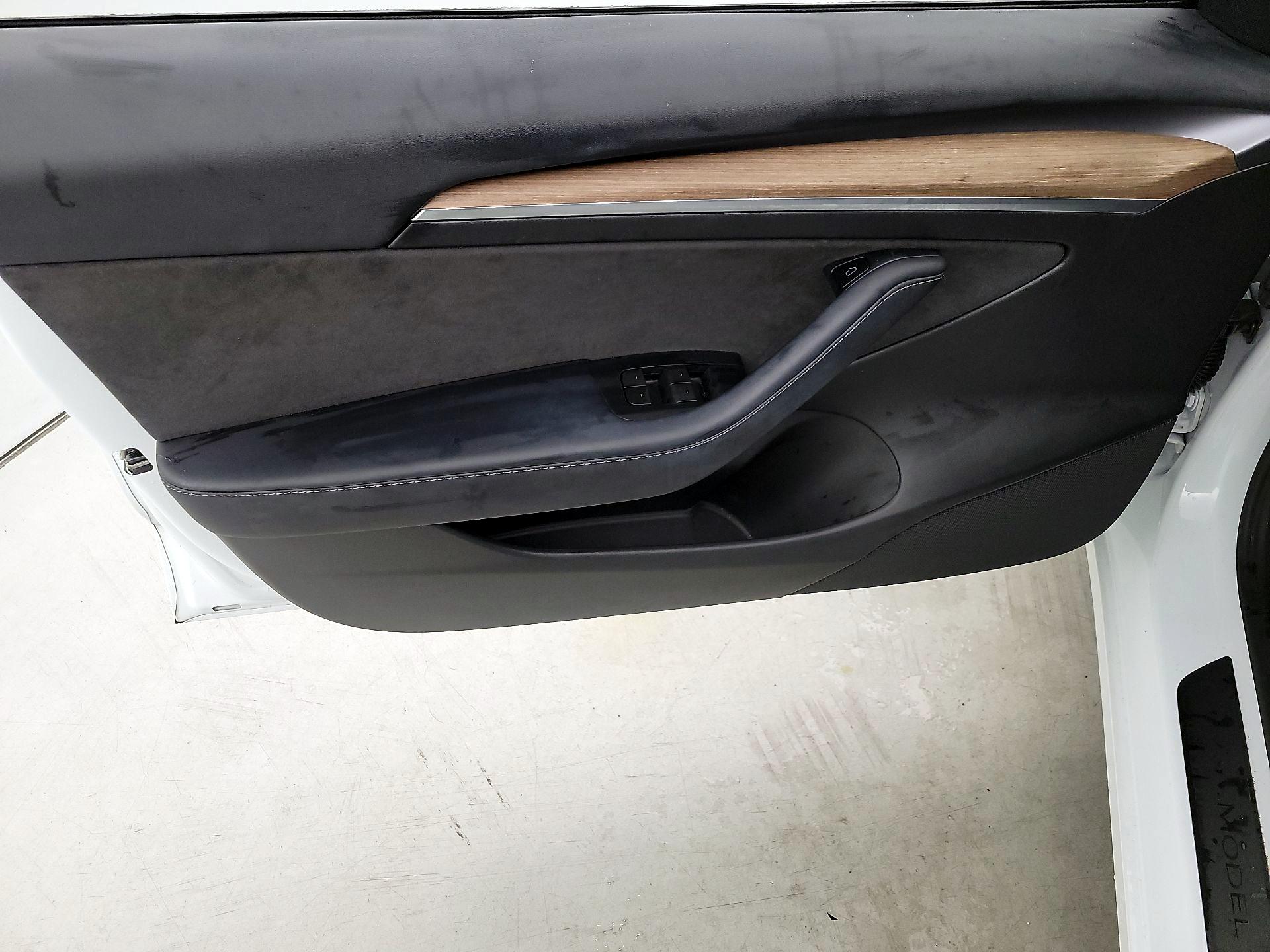 Thumbnail: 2023 Tesla Model 3 - 12