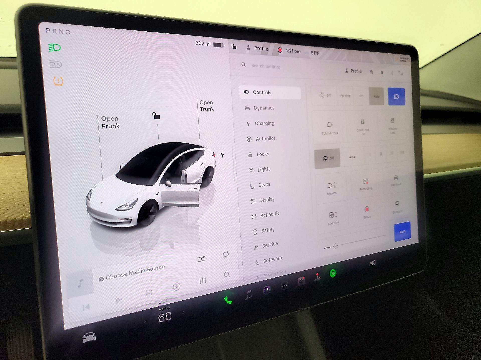 Thumbnail: 2023 Tesla Model 3 - 15