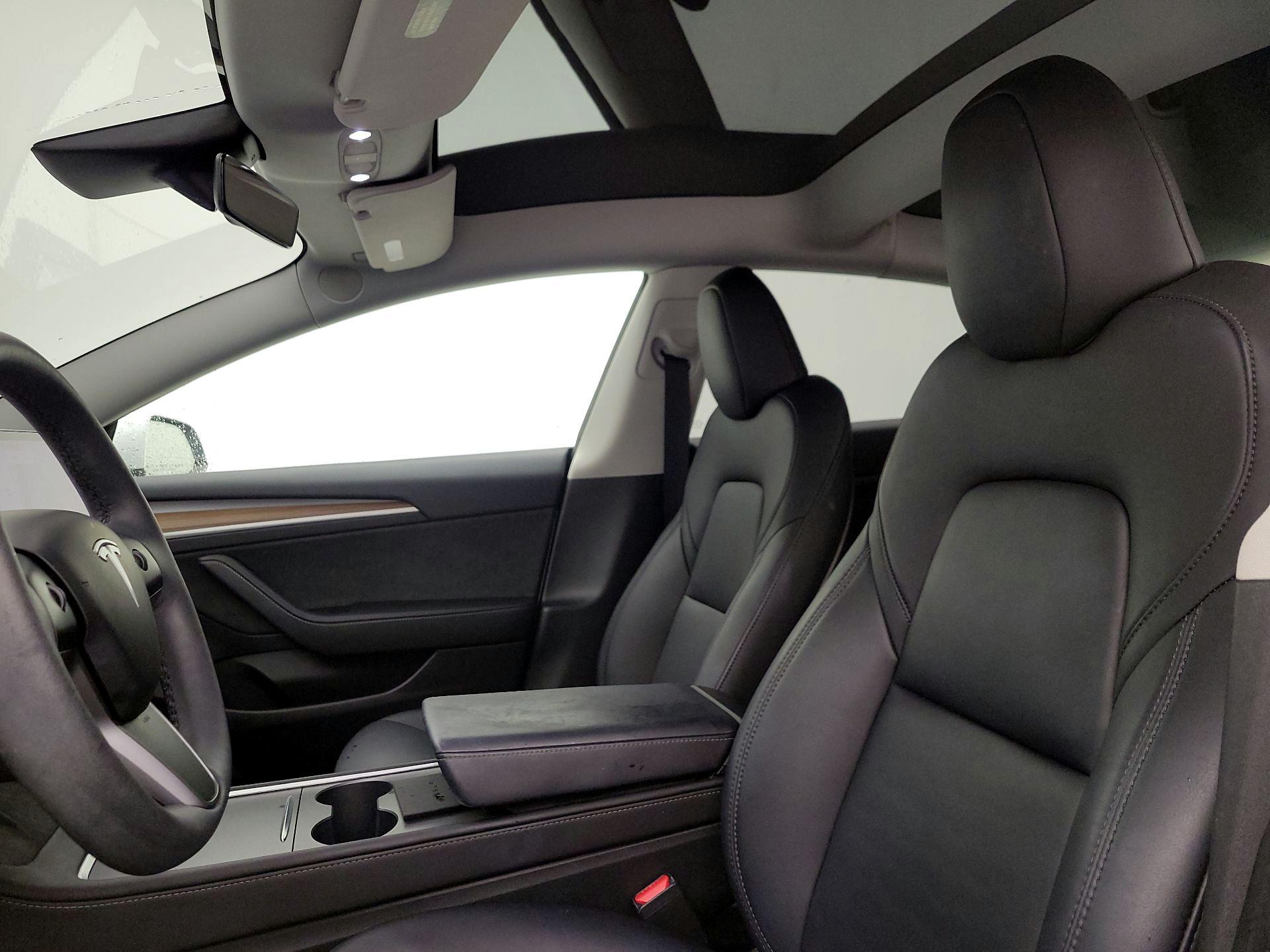 Thumbnail: 2023 Tesla Model 3 - 18