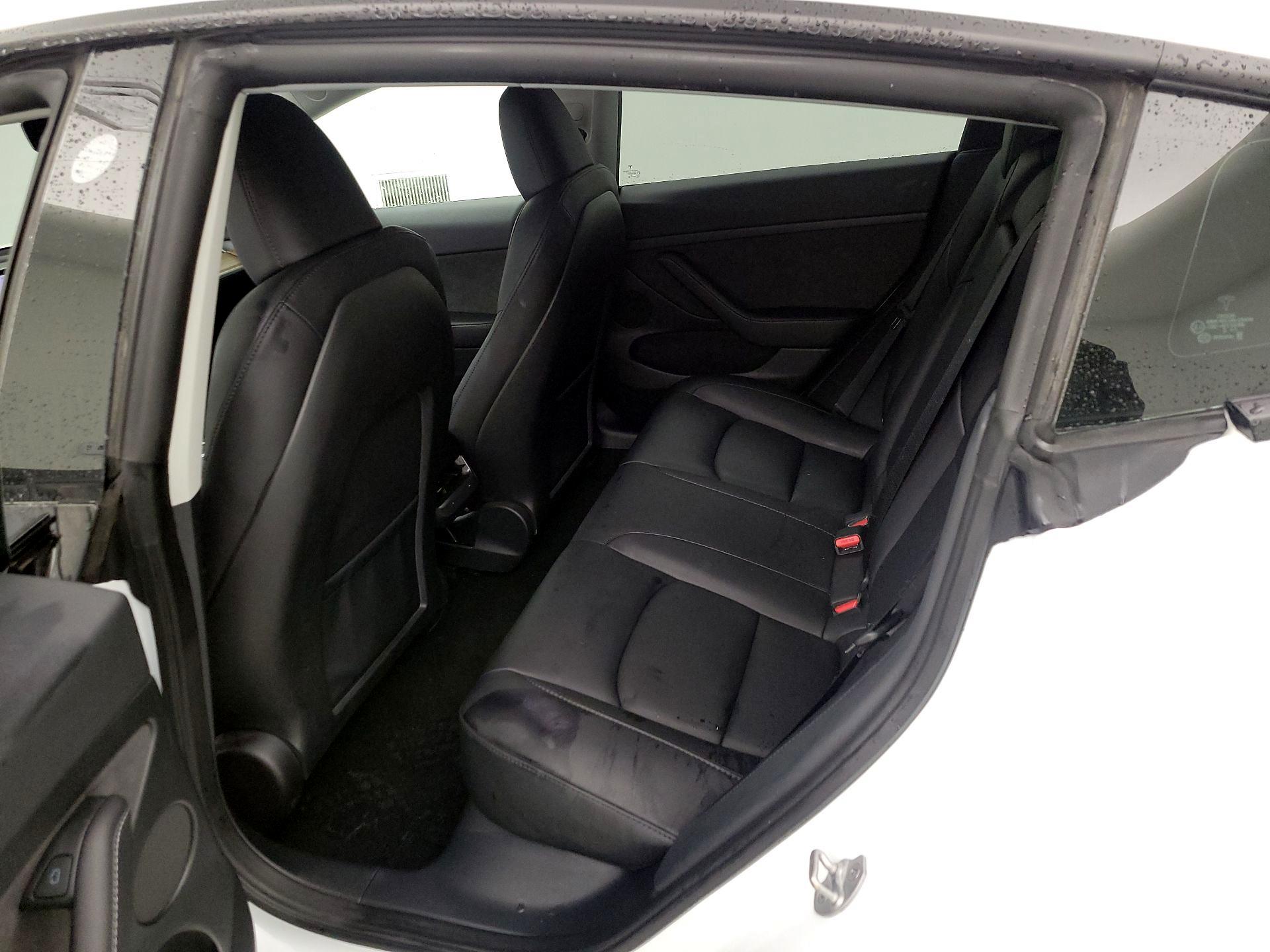 Thumbnail: 2023 Tesla Model 3 - 19