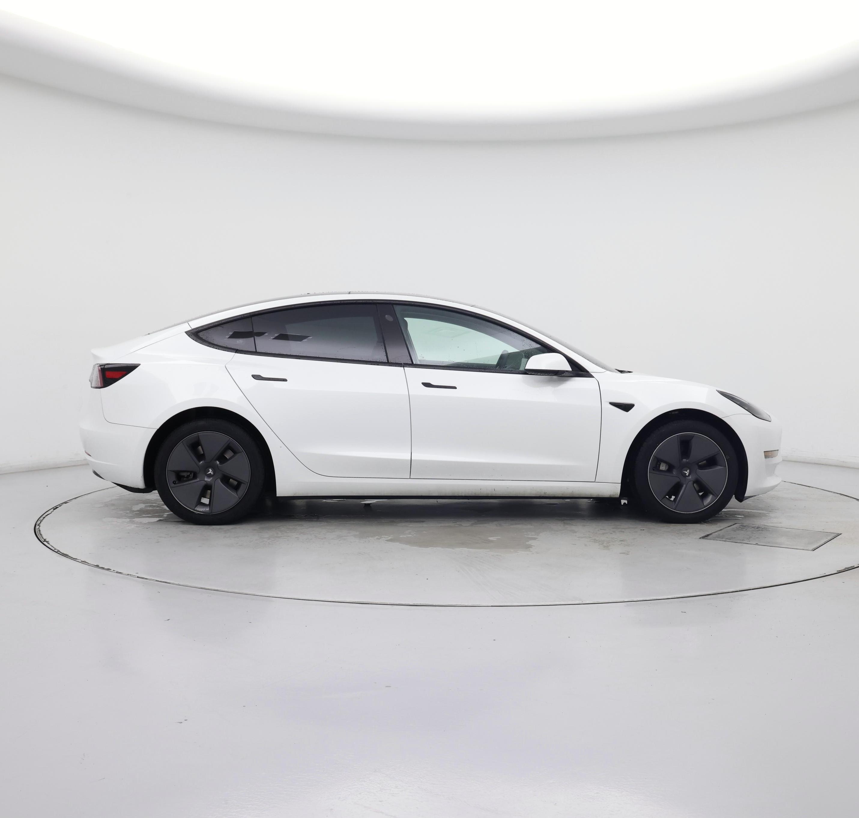 Thumbnail: 2023 Tesla Model 3 - 7