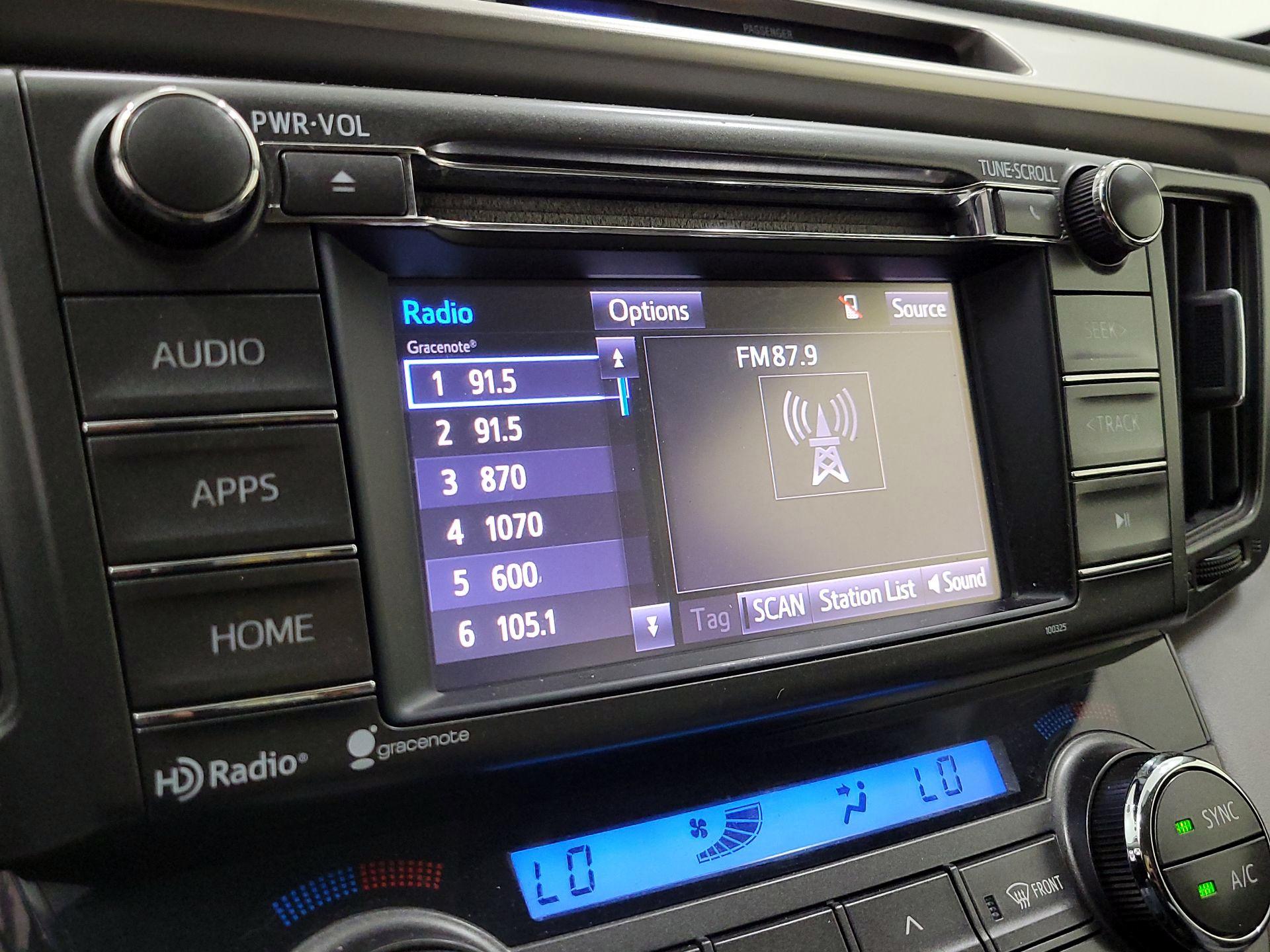 Thumbnail: 2015 Toyota RAV4 - 15