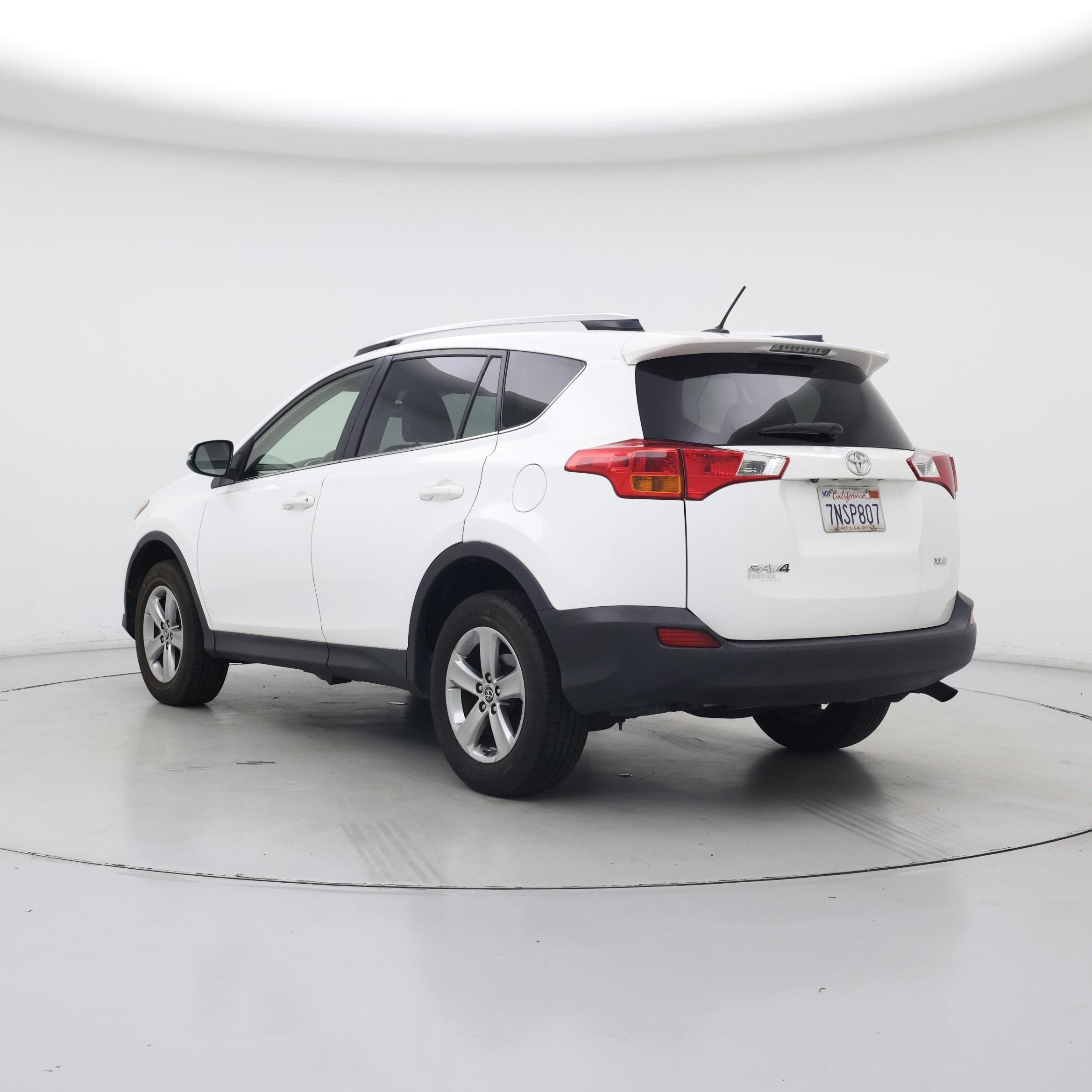 Thumbnail: 2015 Toyota RAV4 - 2