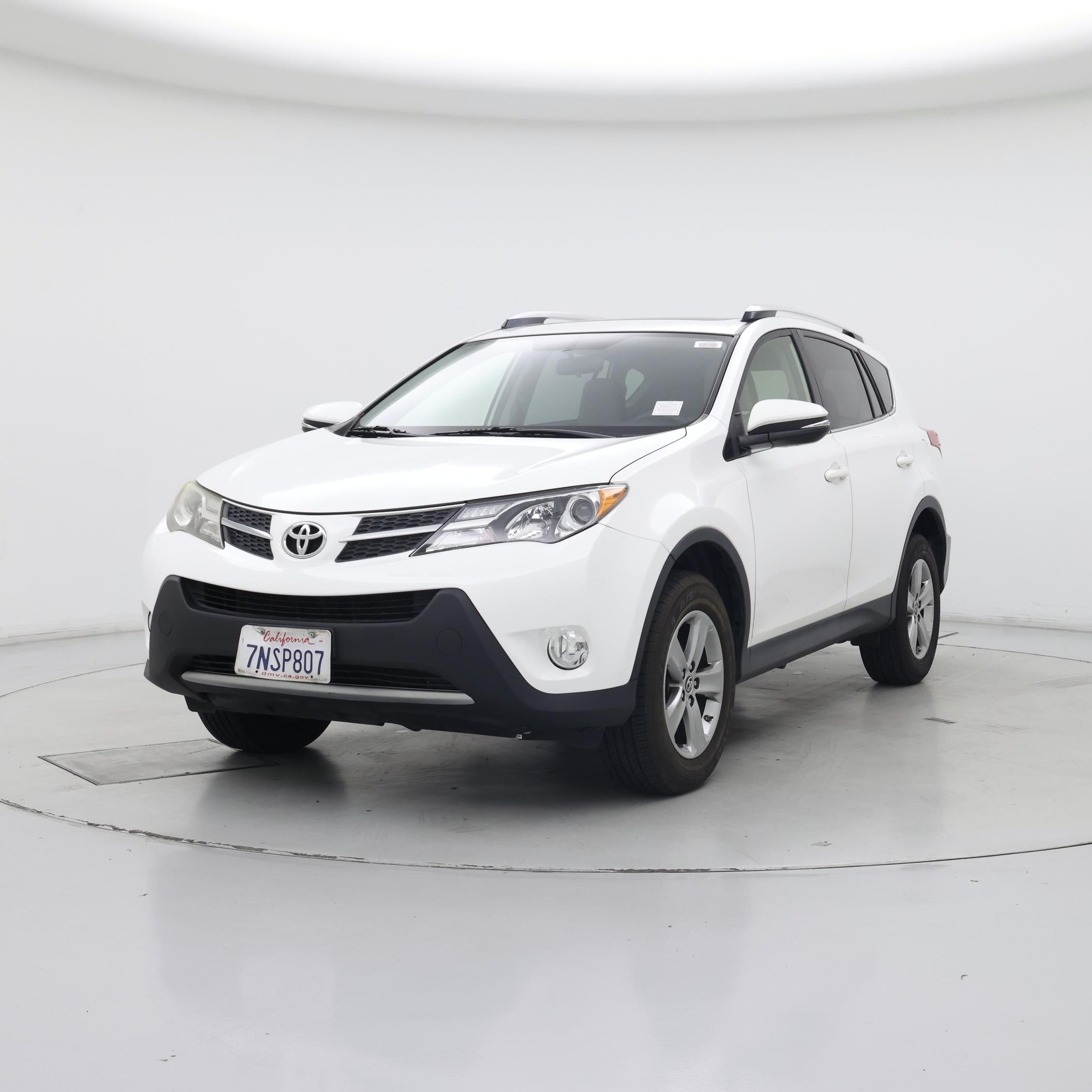 Thumbnail: 2015 Toyota RAV4 - 4