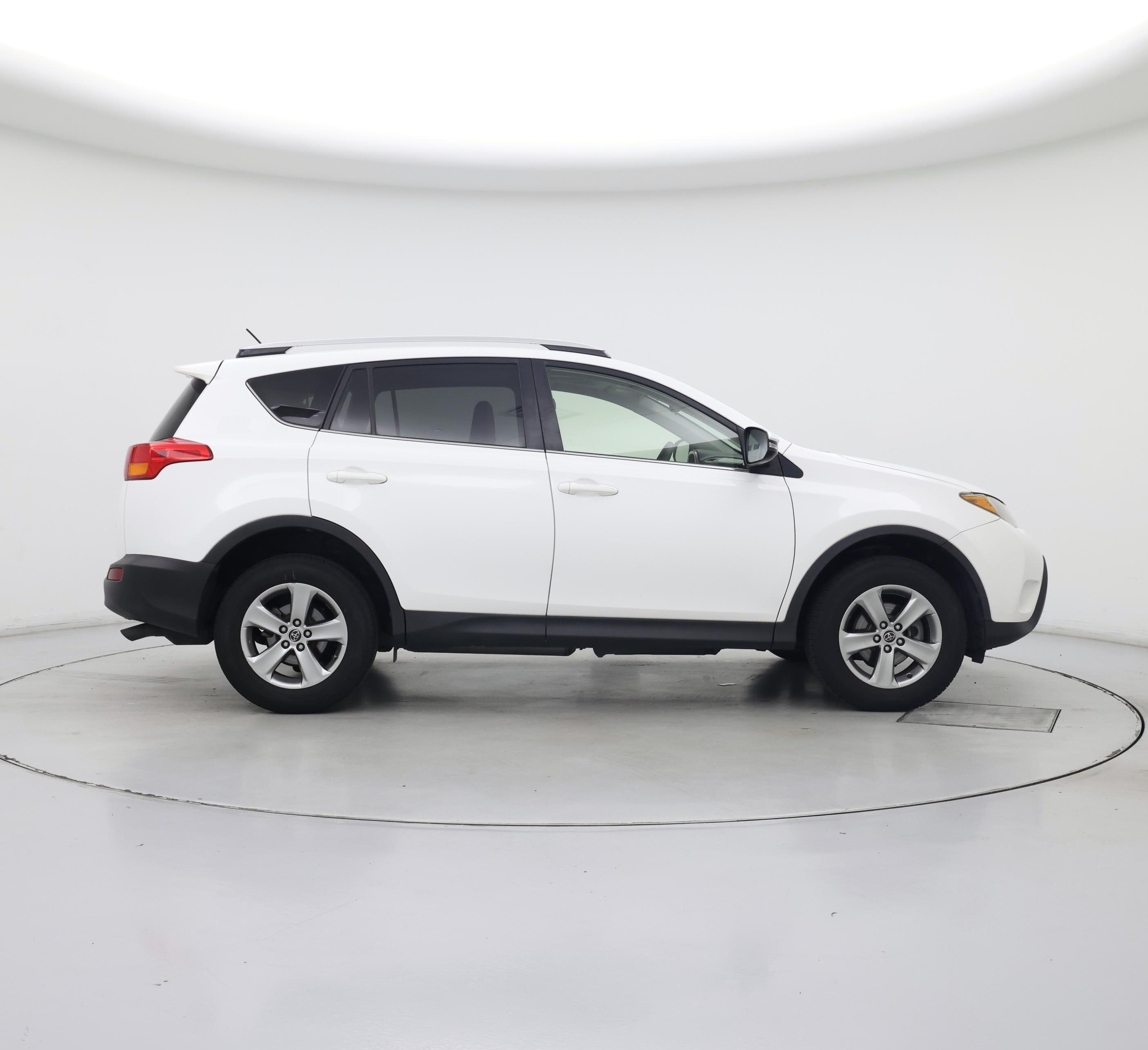 Thumbnail: 2015 Toyota RAV4 - 7