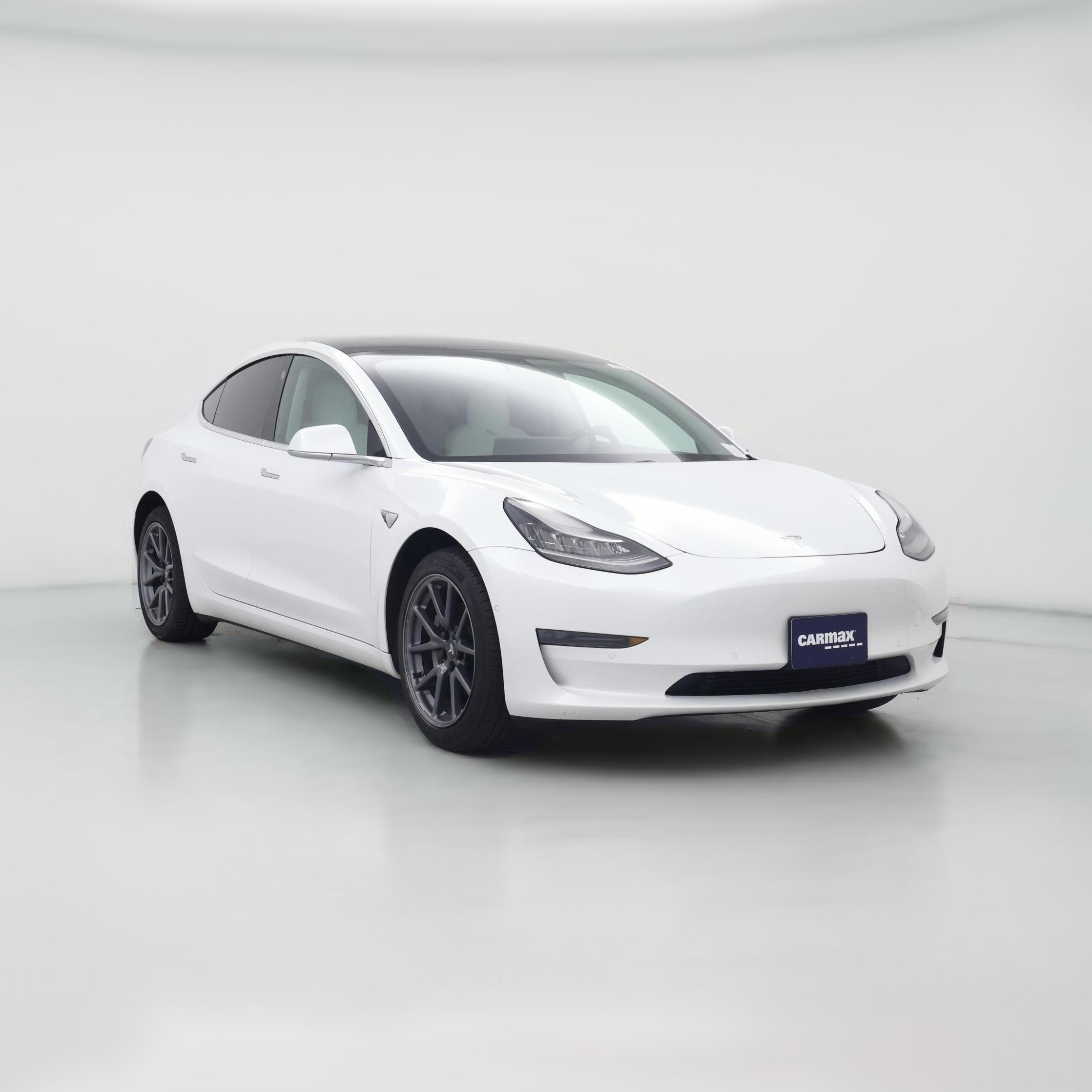 Thumbnail: 2019 Tesla Model 3 - 1