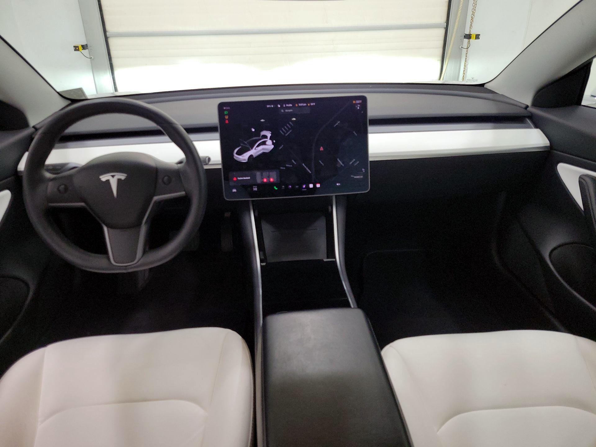 Thumbnail: 2019 Tesla Model 3 - 9