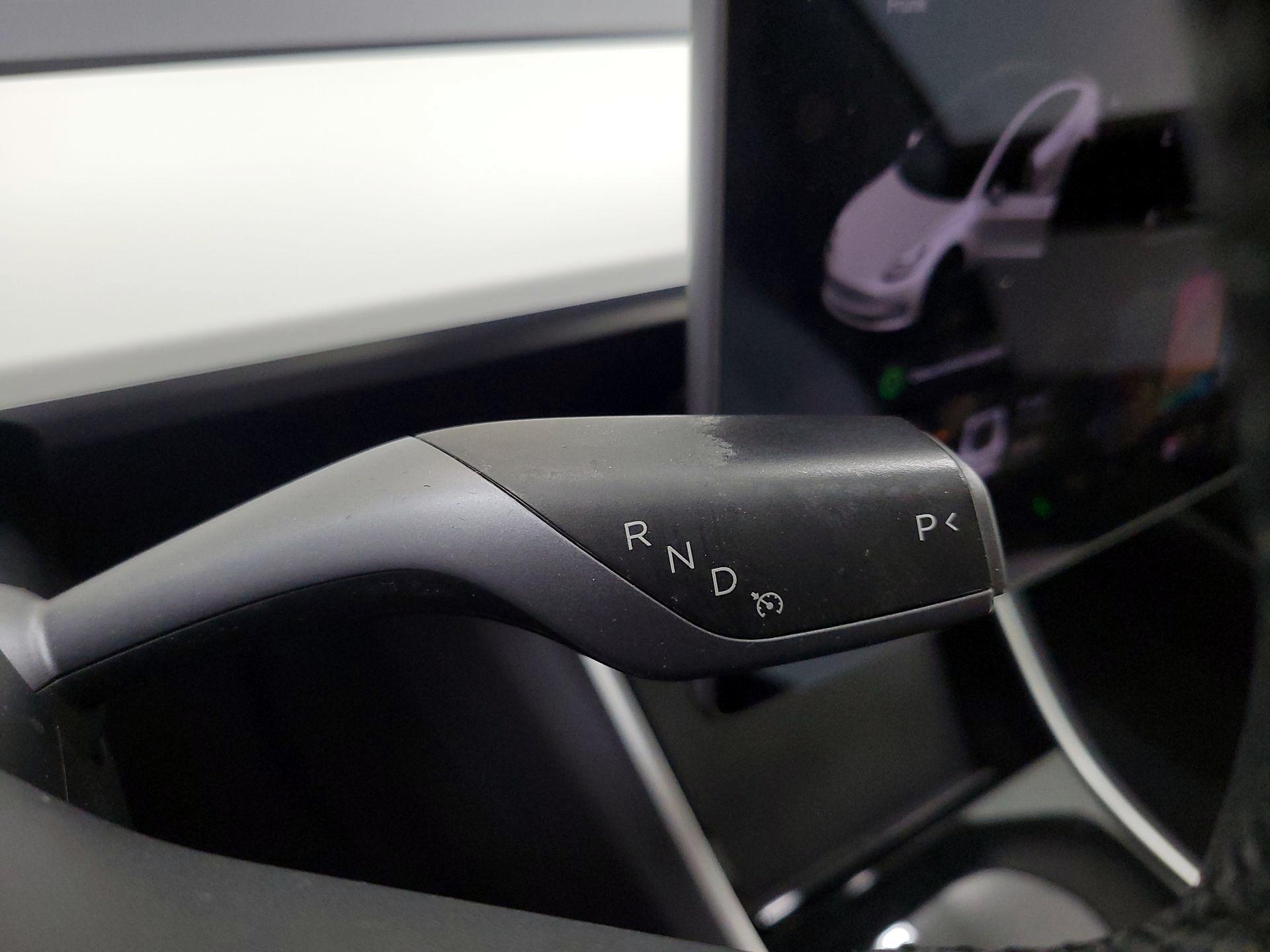 Thumbnail: 2019 Tesla Model 3 - 17