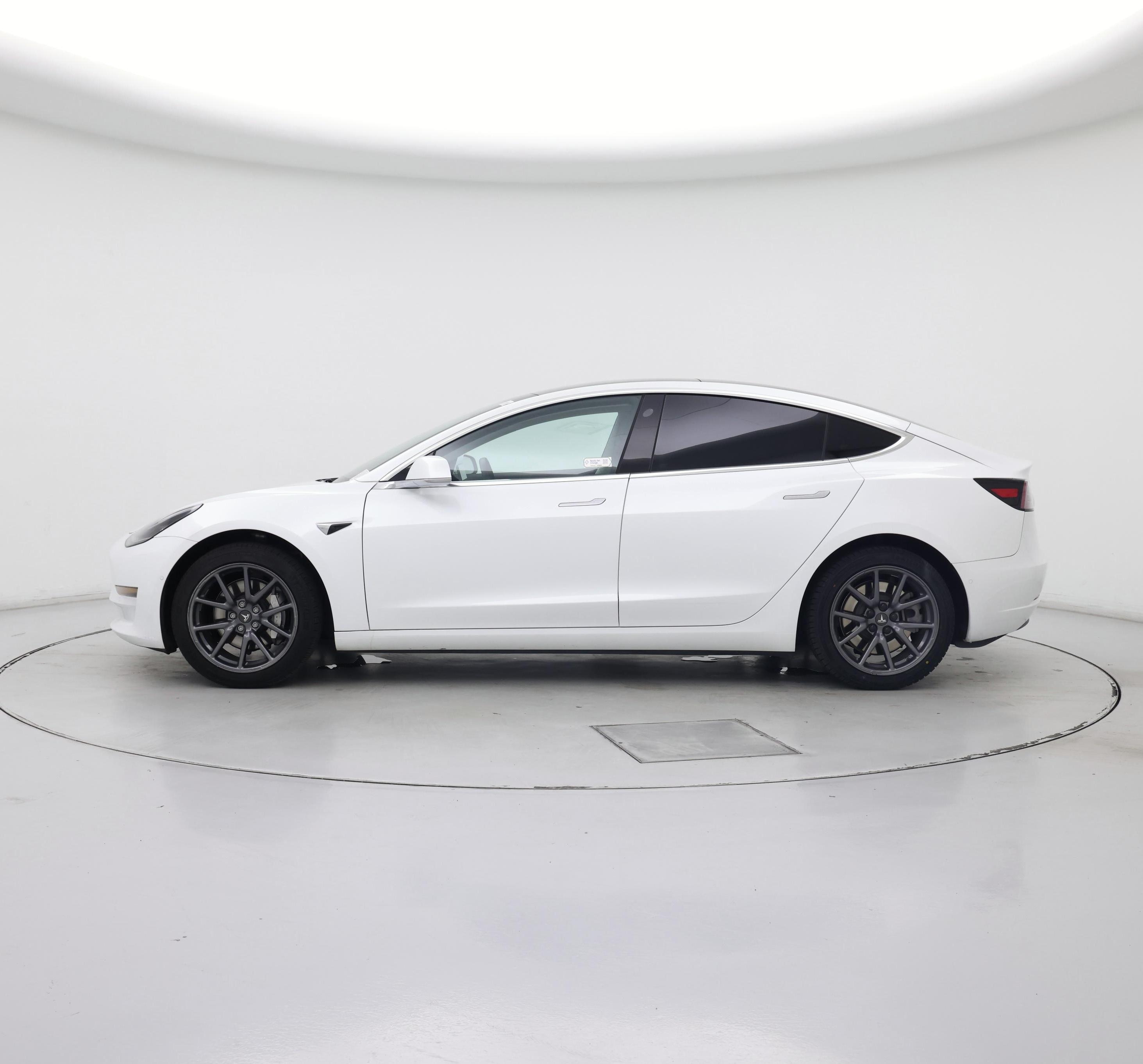 Thumbnail: 2019 Tesla Model 3 - 3