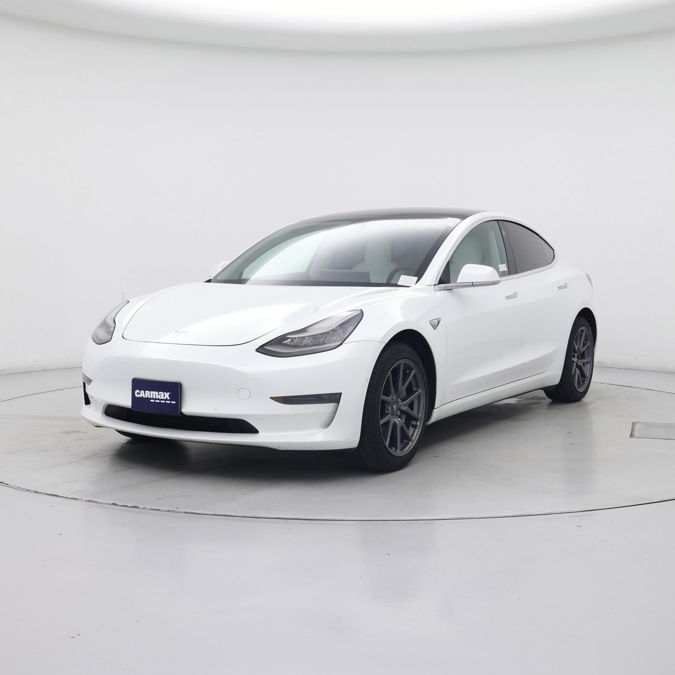 Thumbnail: 2019 Tesla Model 3 - 4