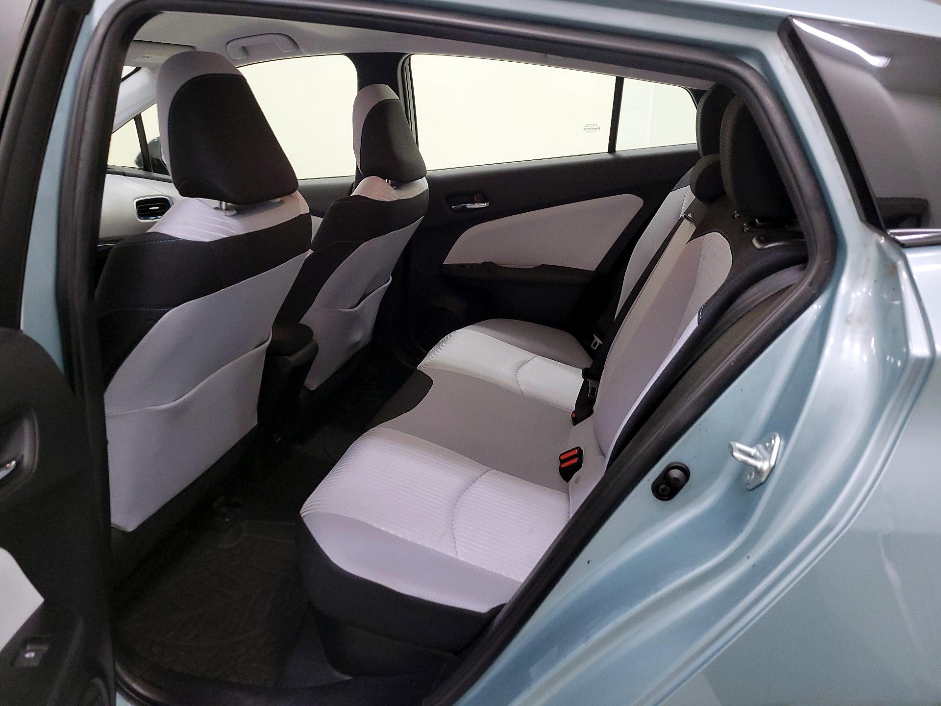 Thumbnail: 2018 Toyota Prius - 19