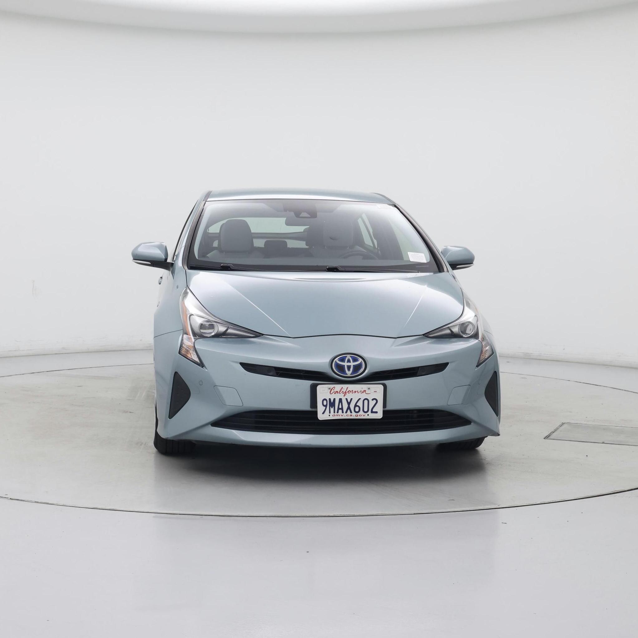 Thumbnail: 2018 Toyota Prius - 5