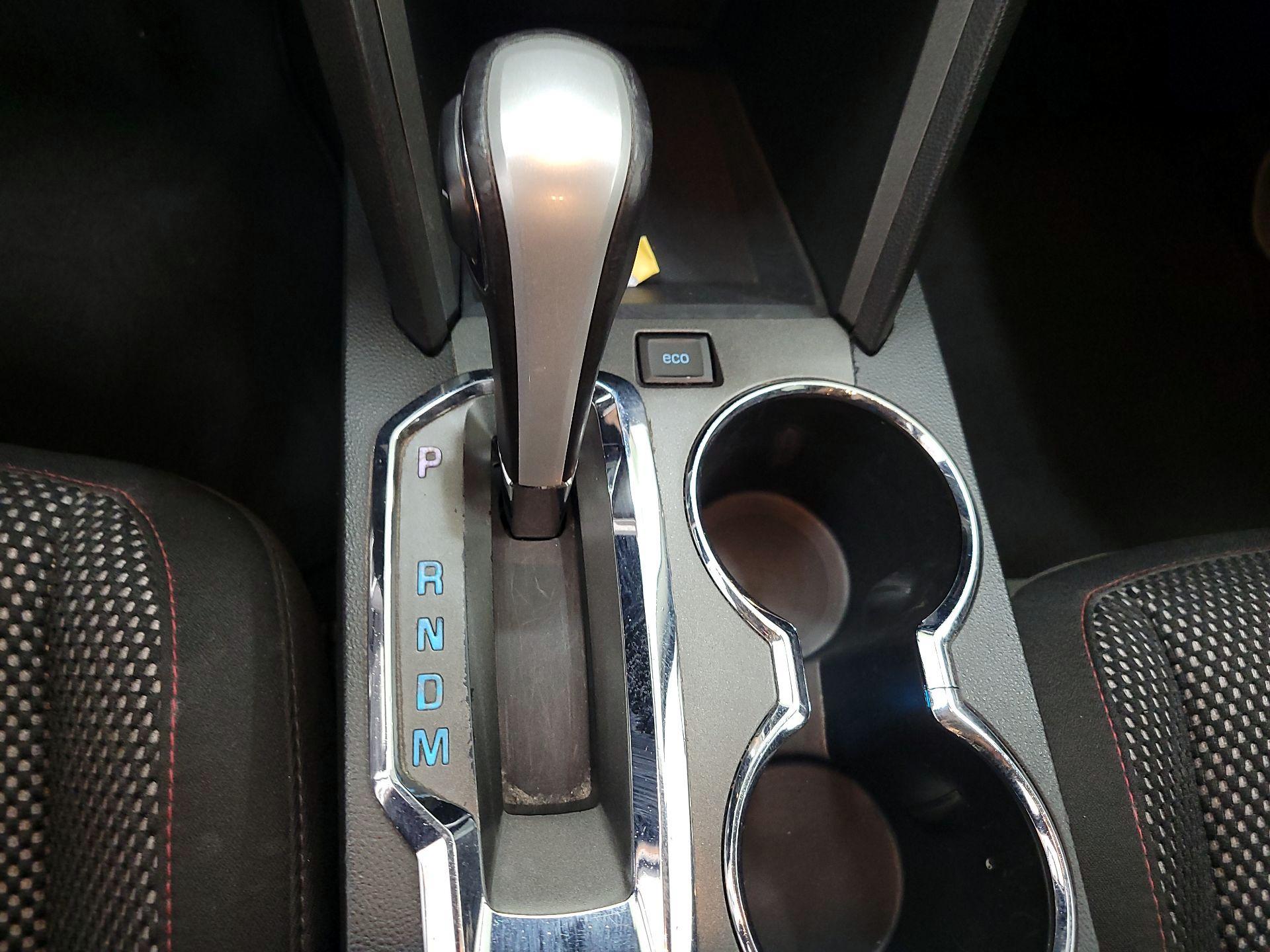 Thumbnail: 2015 Chevrolet Equinox - 16