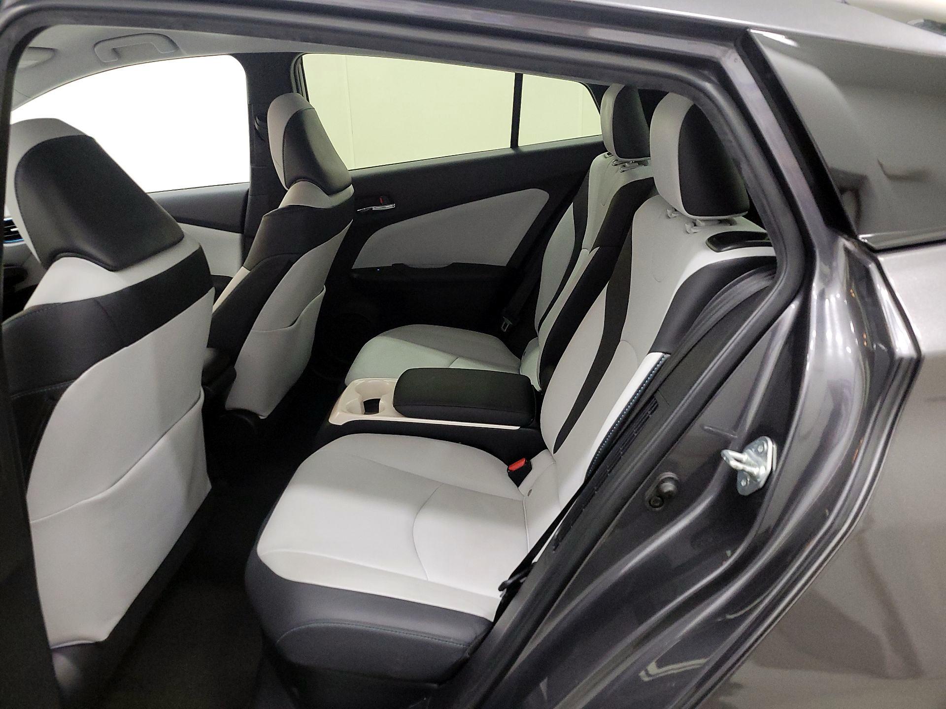 Thumbnail: 2017 Toyota Prius Prime - 19