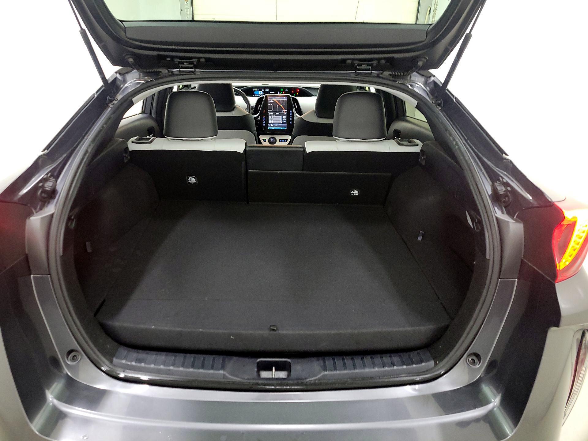 Thumbnail: 2017 Toyota Prius Prime - 20