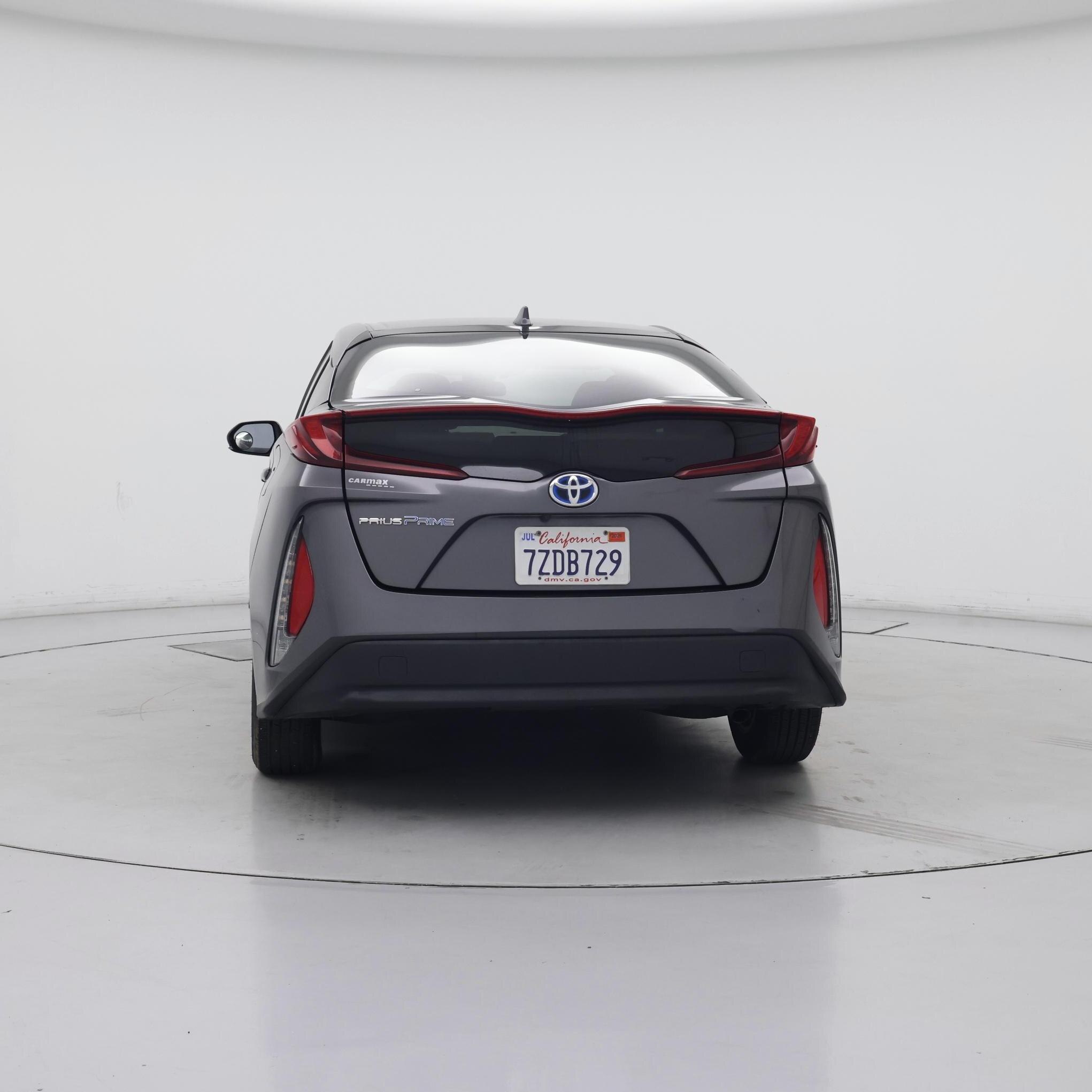 Thumbnail: 2017 Toyota Prius Prime - 6