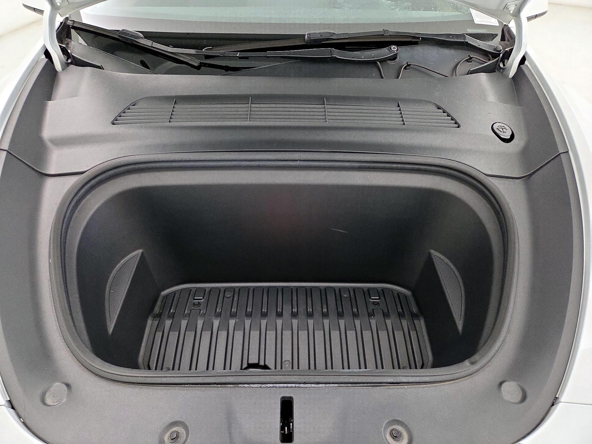 Thumbnail: 2023 Tesla Model Y - 20