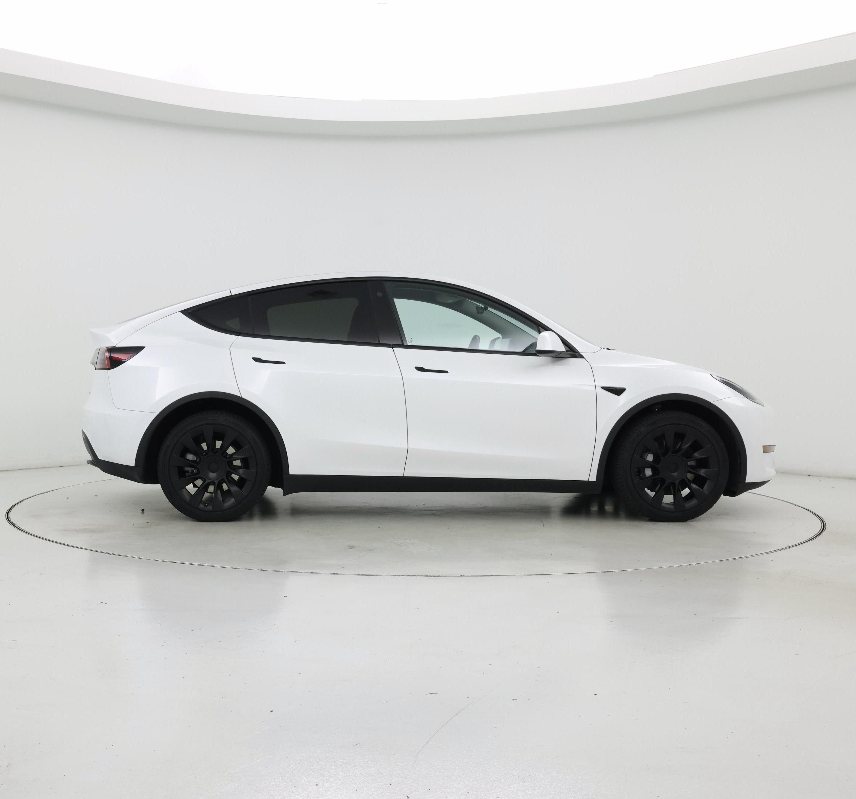 Thumbnail: 2023 Tesla Model Y - 7