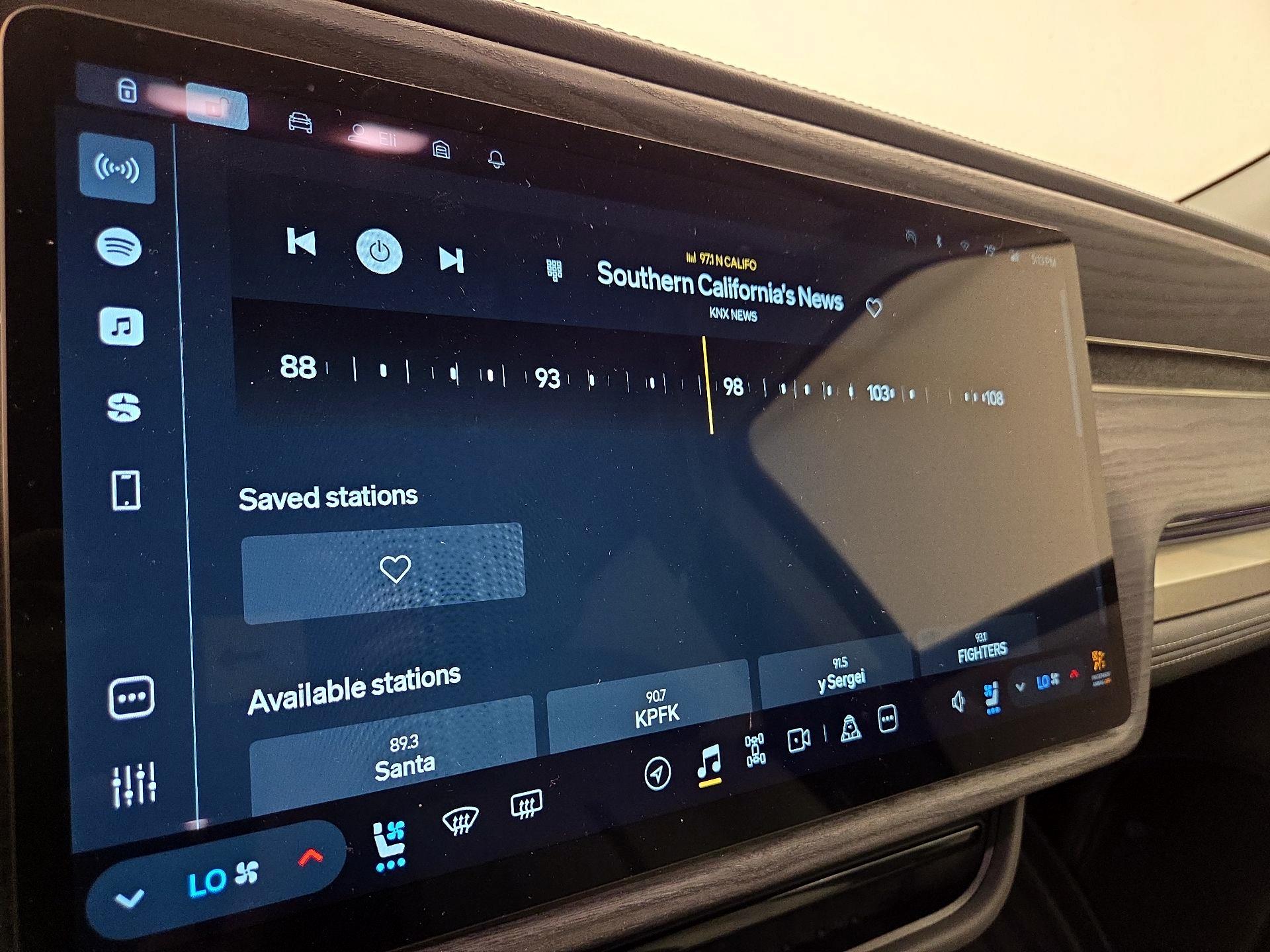 Thumbnail: 2024 Rivian R1S - 15