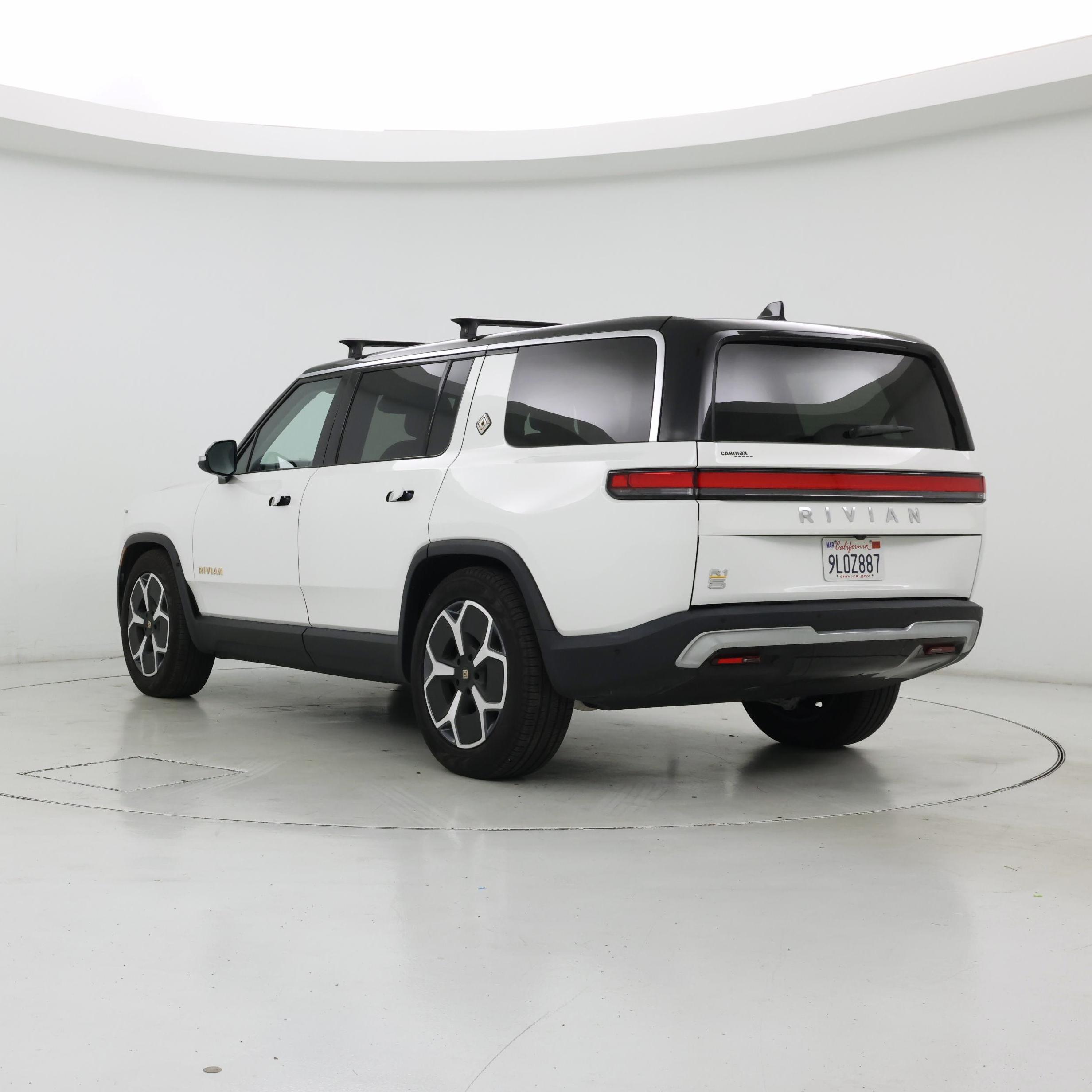 Thumbnail: 2024 Rivian R1S - 2