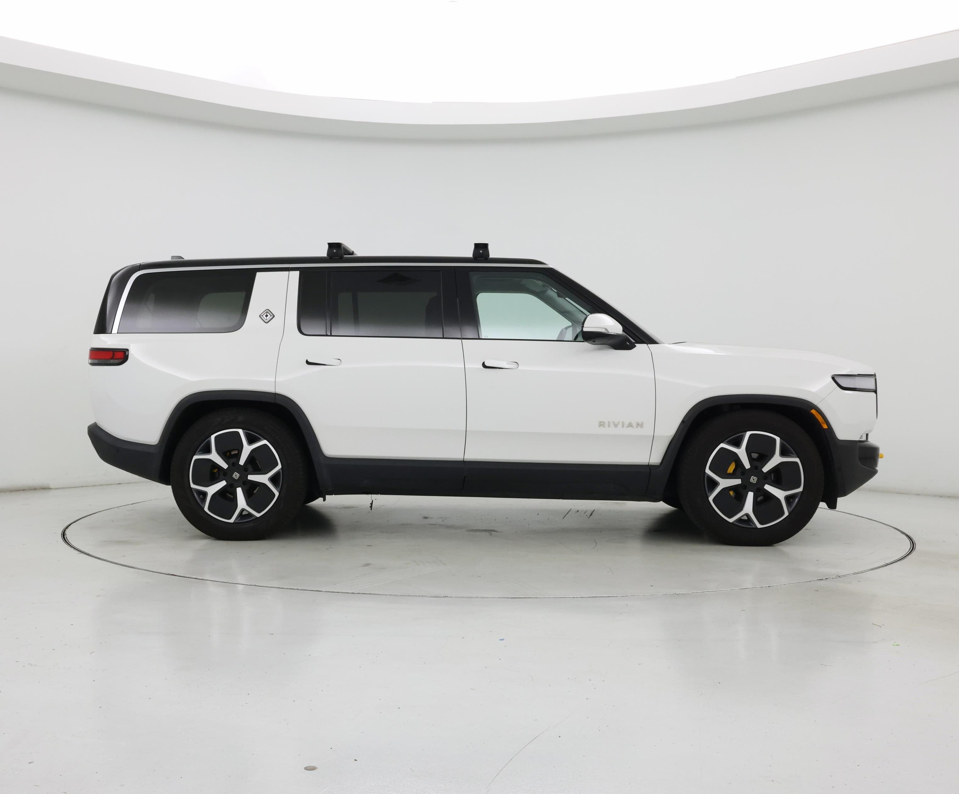 Thumbnail: 2024 Rivian R1S - 7