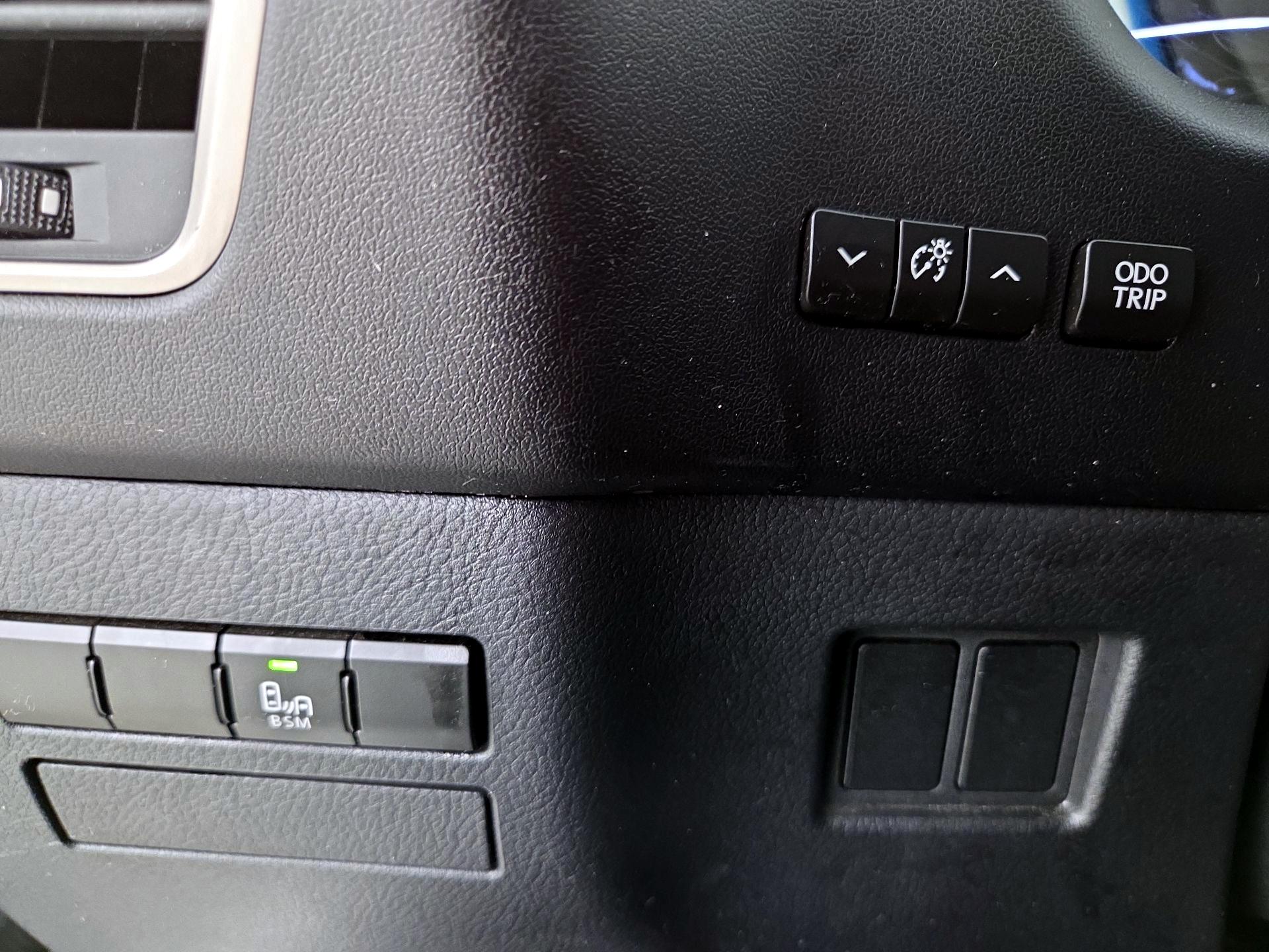 Thumbnail: 2015 Lexus NX - 13