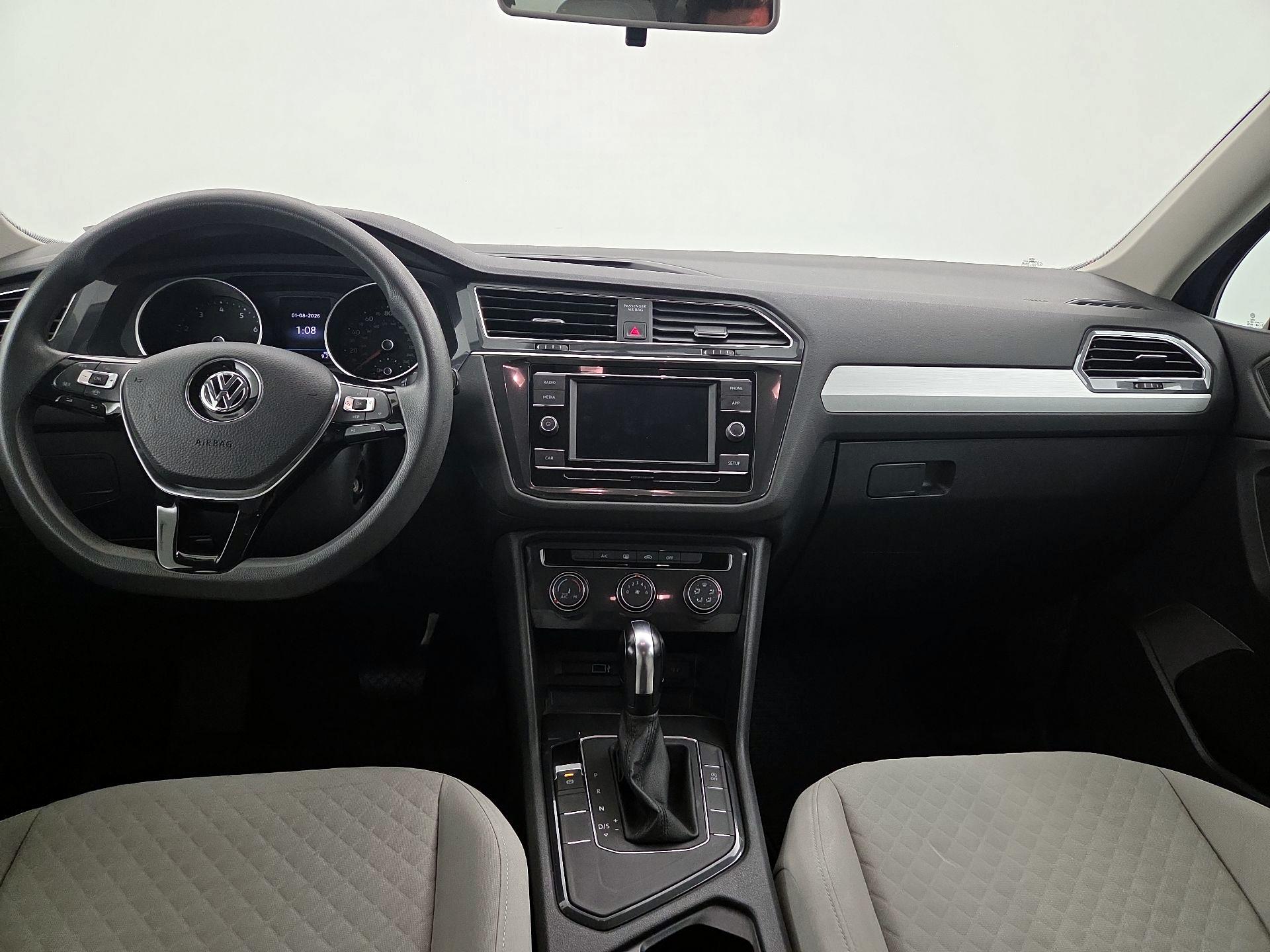 Thumbnail: 2019 Volkswagen Tiguan - 9