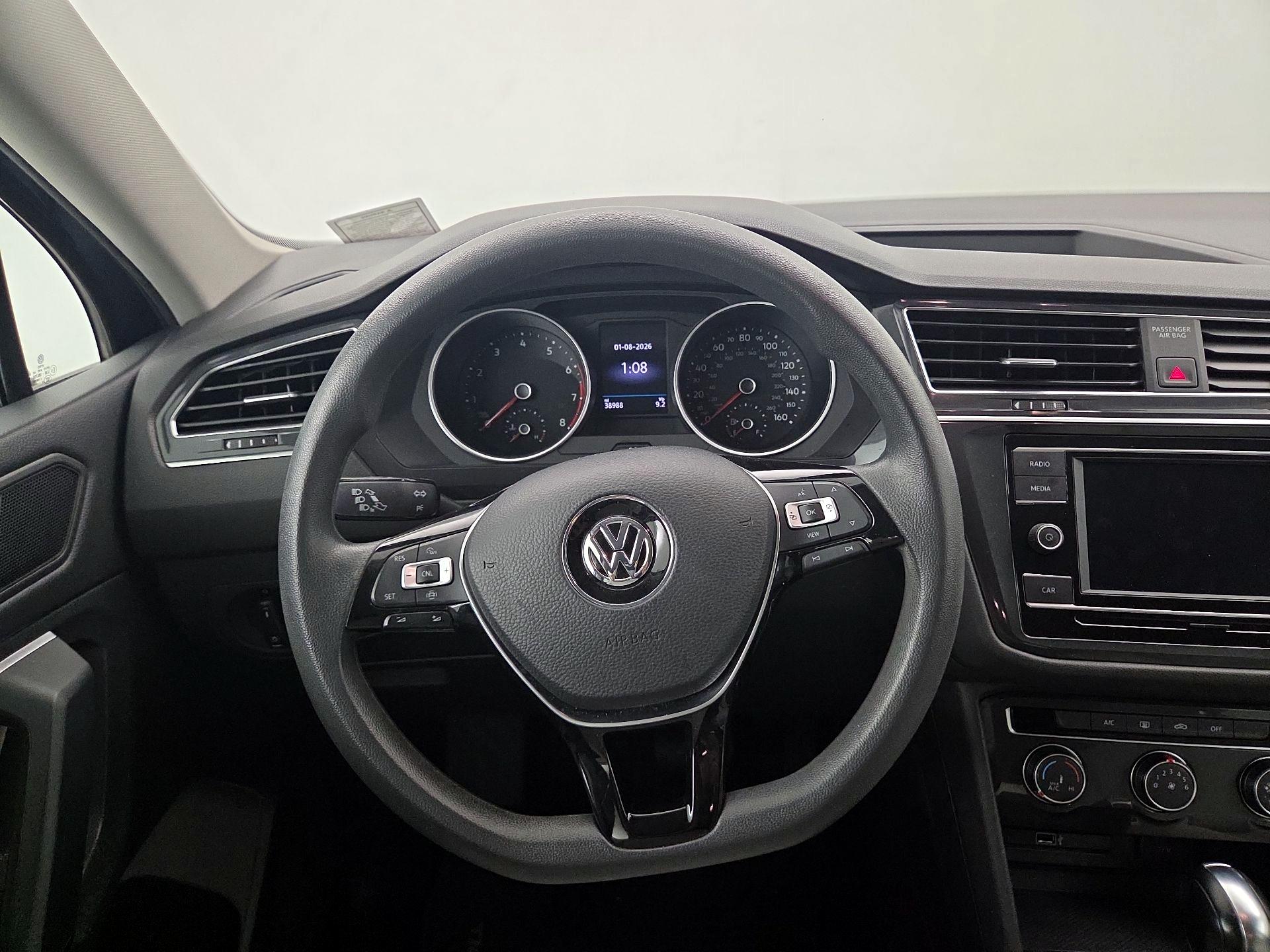 Thumbnail: 2019 Volkswagen Tiguan - 10