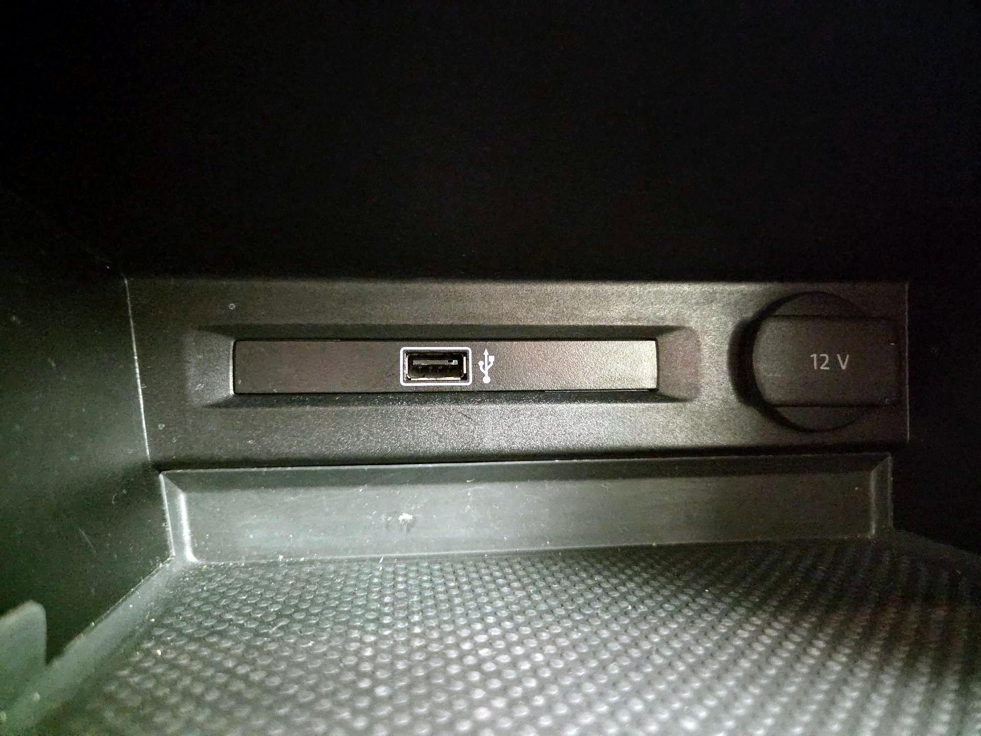 Thumbnail: 2019 Volkswagen Tiguan - 18