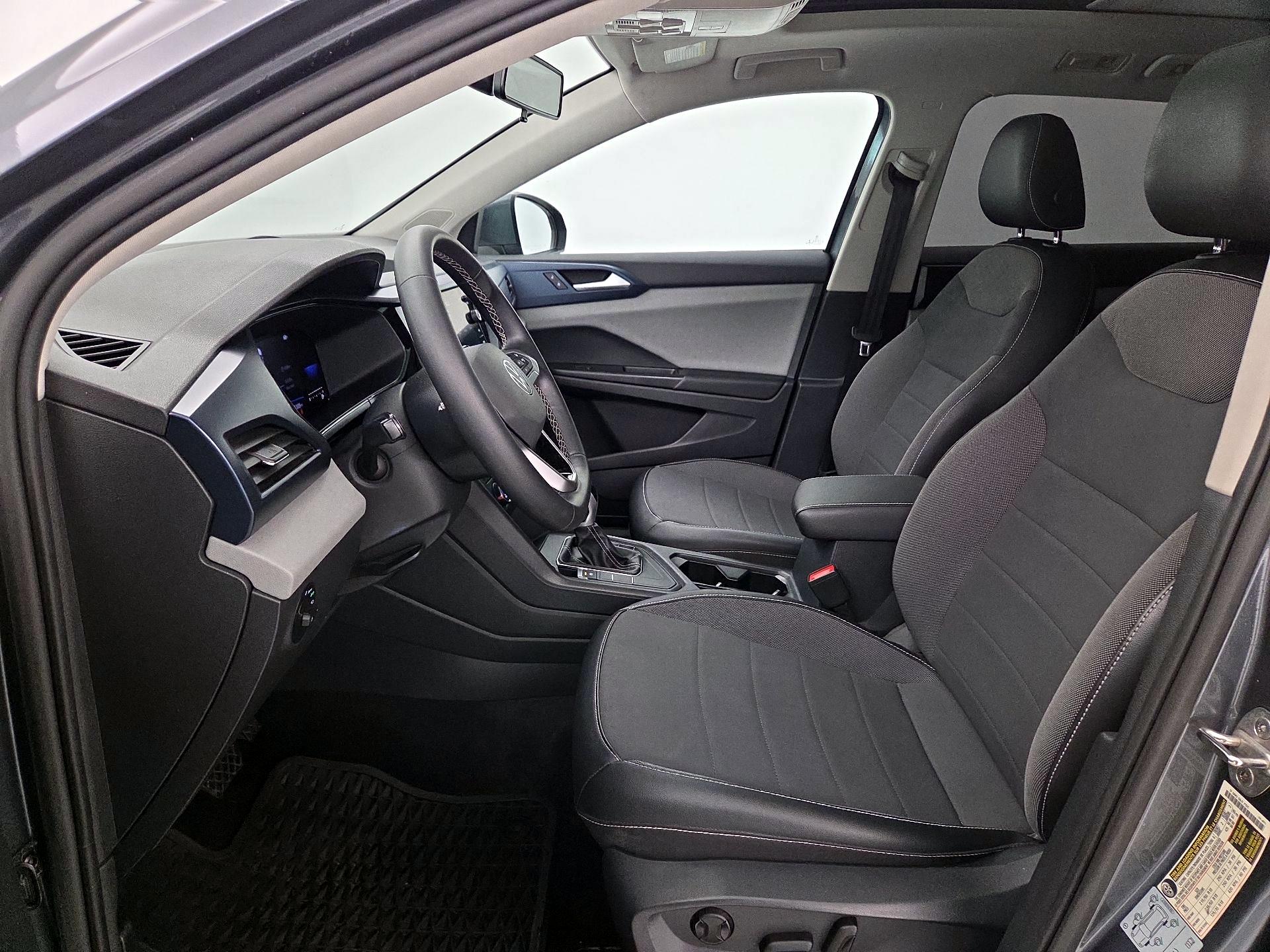 Thumbnail: 2022 Volkswagen Taos - 11