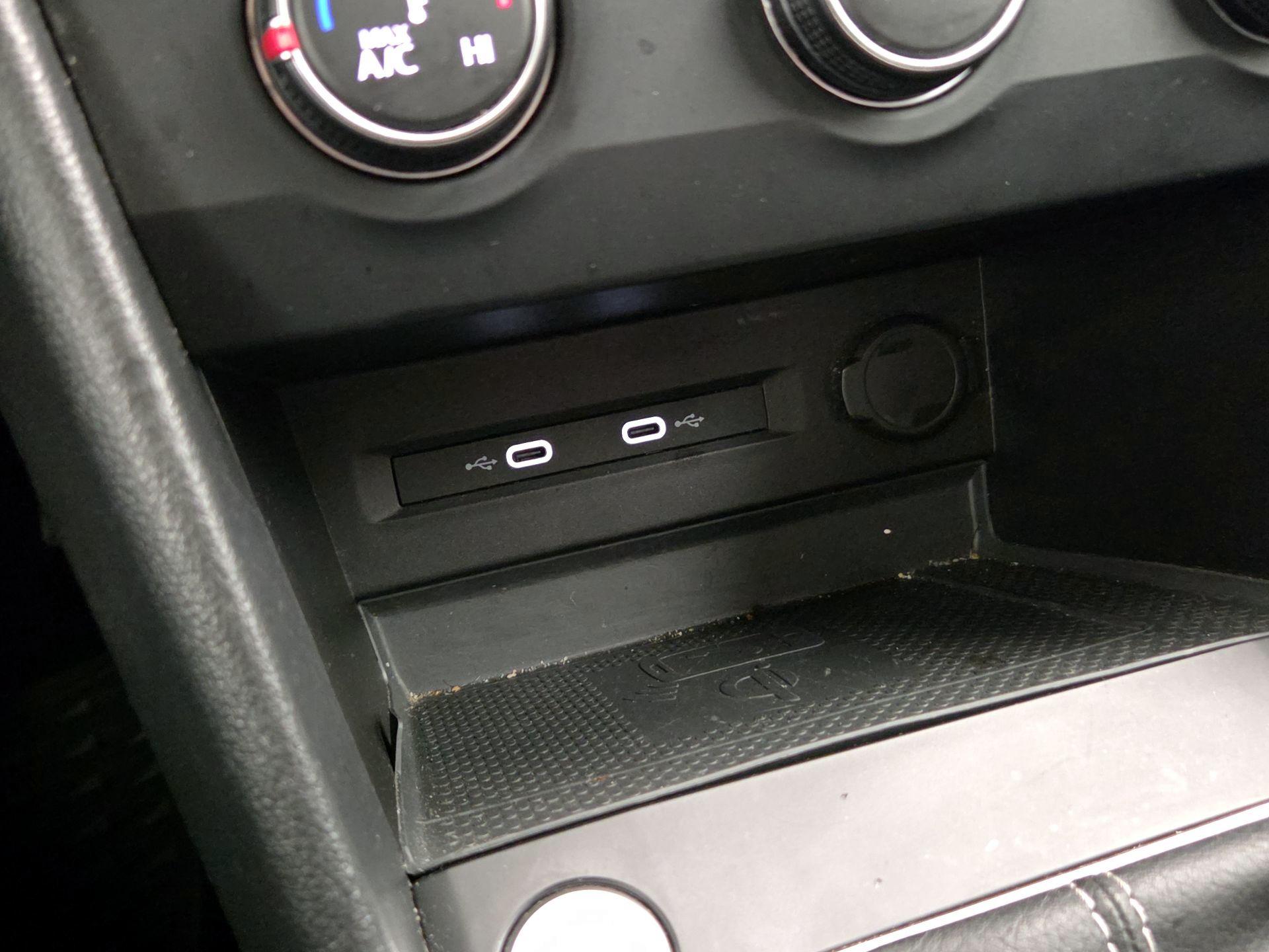 Thumbnail: 2022 Volkswagen Taos - 18