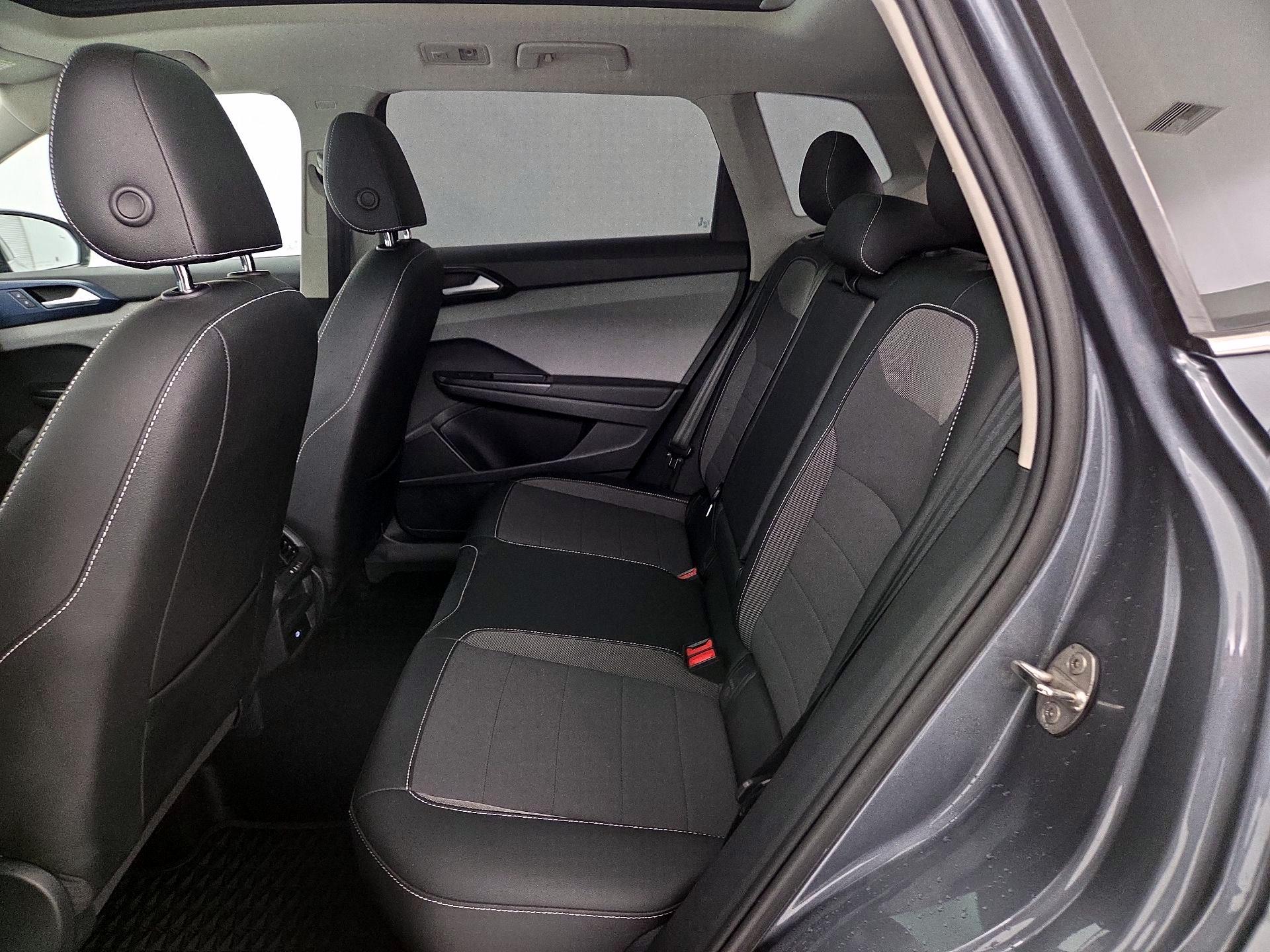 Thumbnail: 2022 Volkswagen Taos - 20