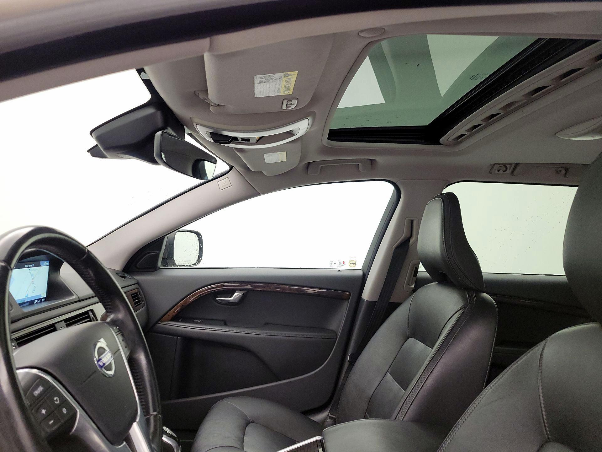 Thumbnail: 2016 Volvo XC70 - 20