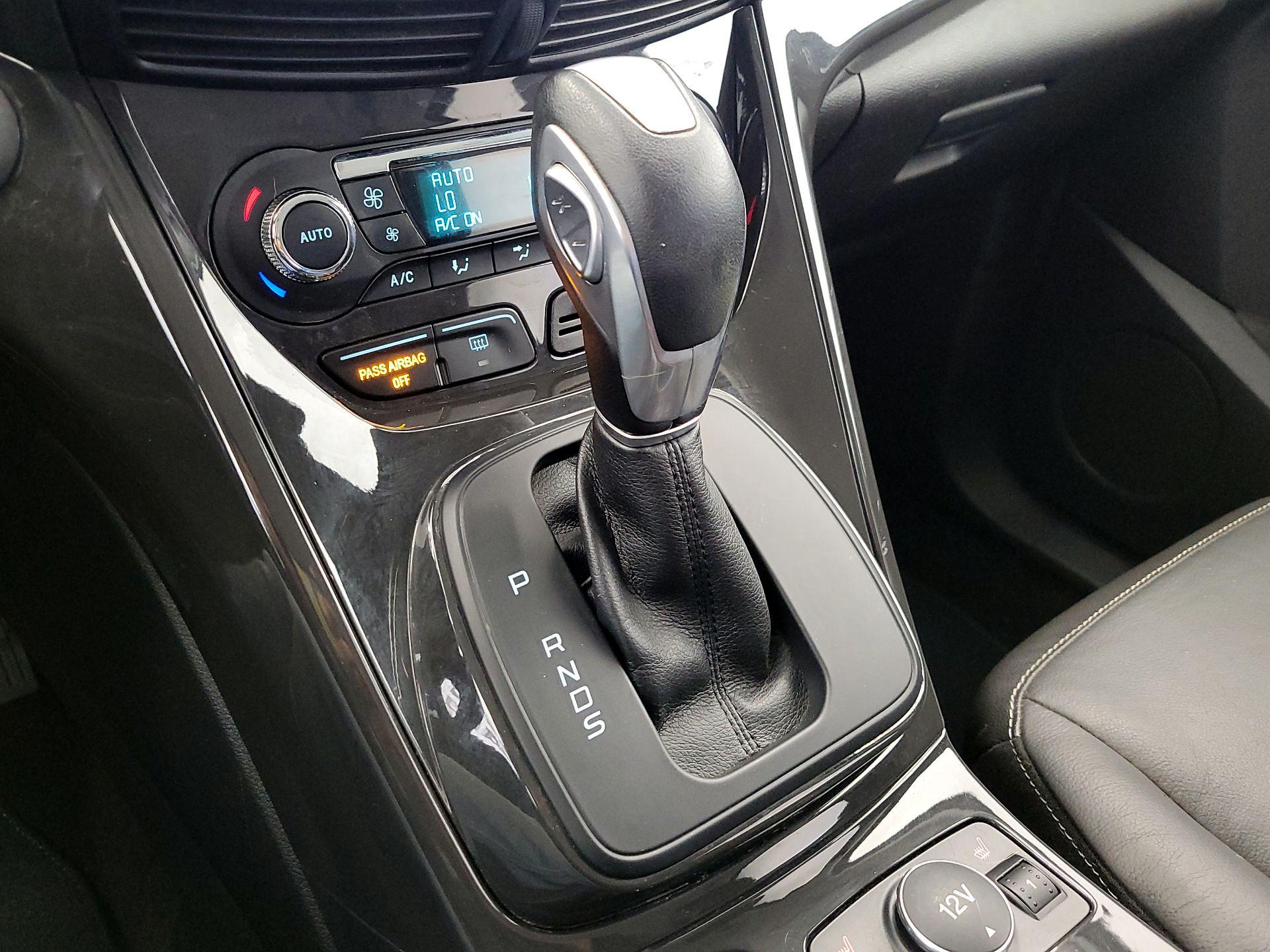 Thumbnail: 2016 Ford Escape - 18