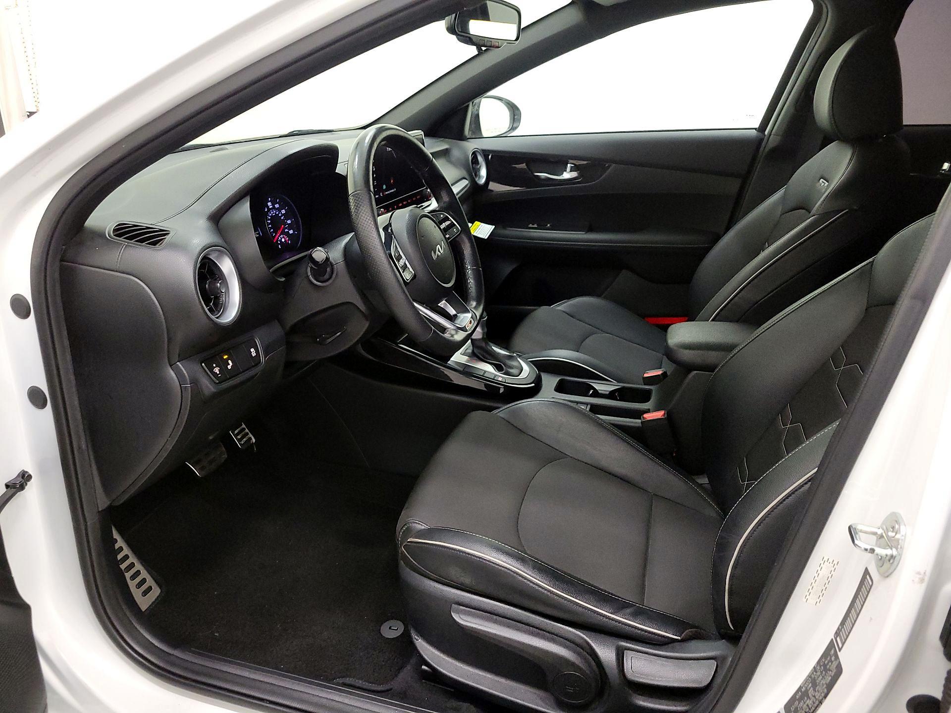 Thumbnail: 2024 Kia Forte - 11