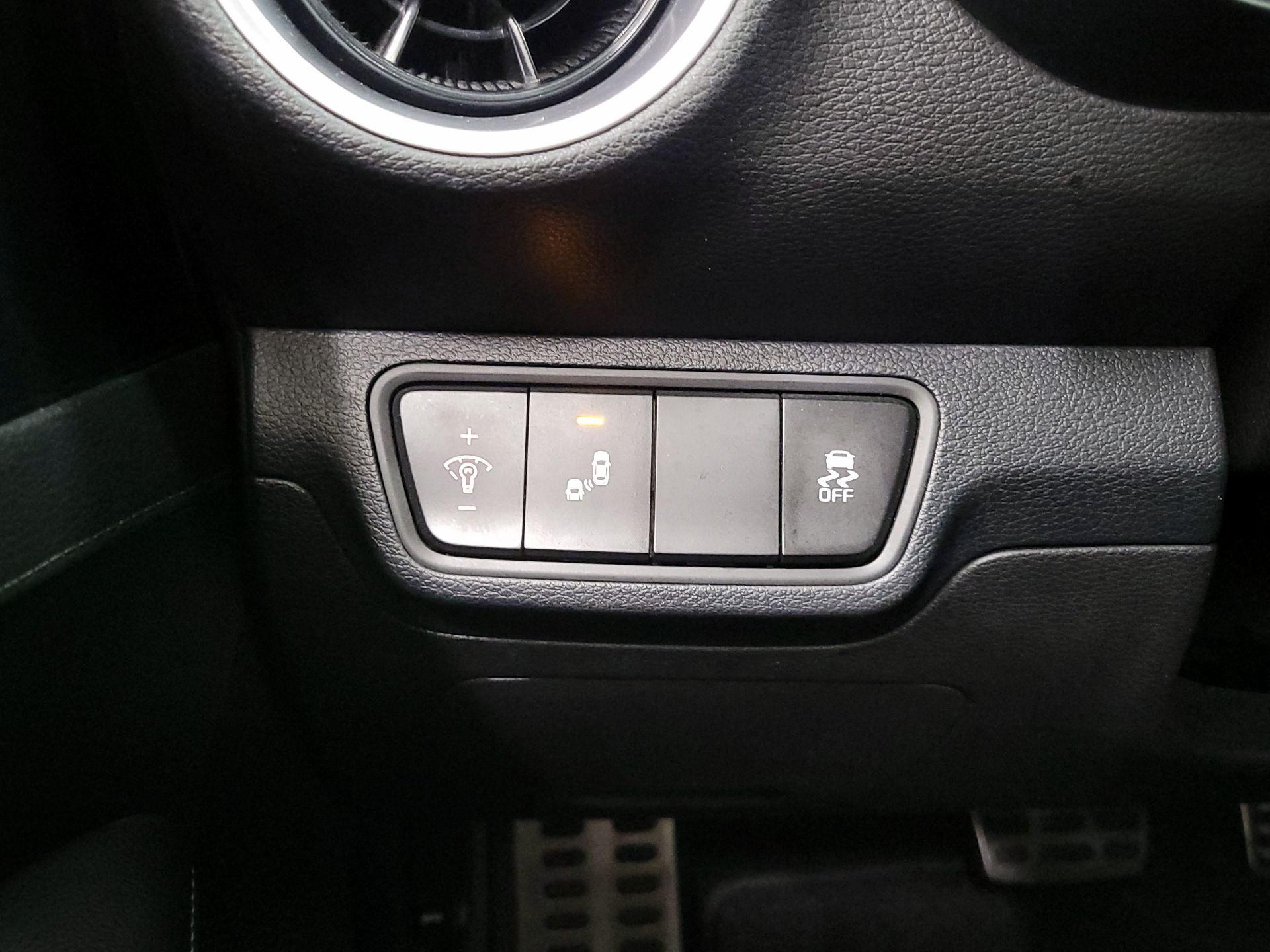 Thumbnail: 2024 Kia Forte - 13