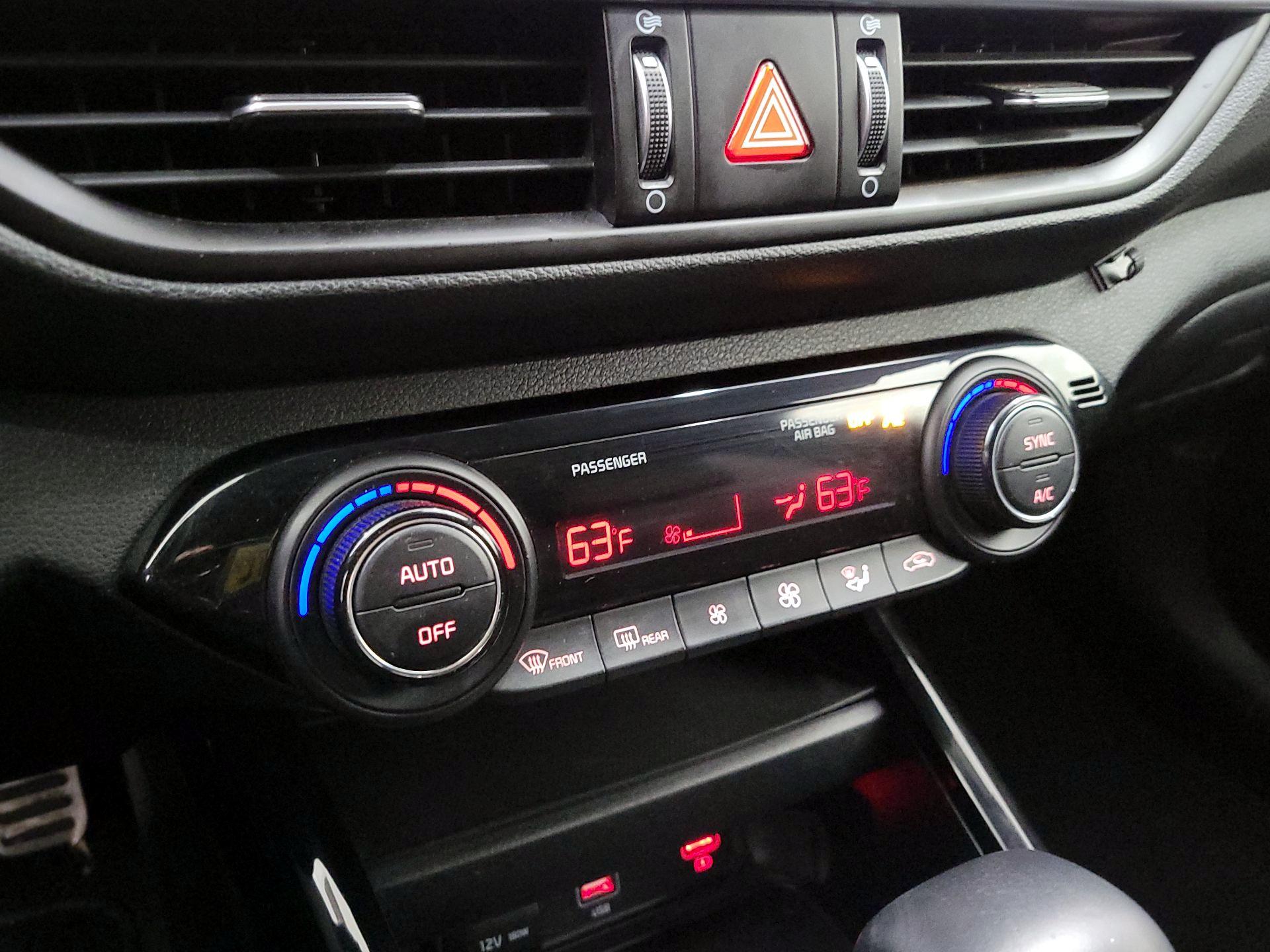 Thumbnail: 2024 Kia Forte - 17