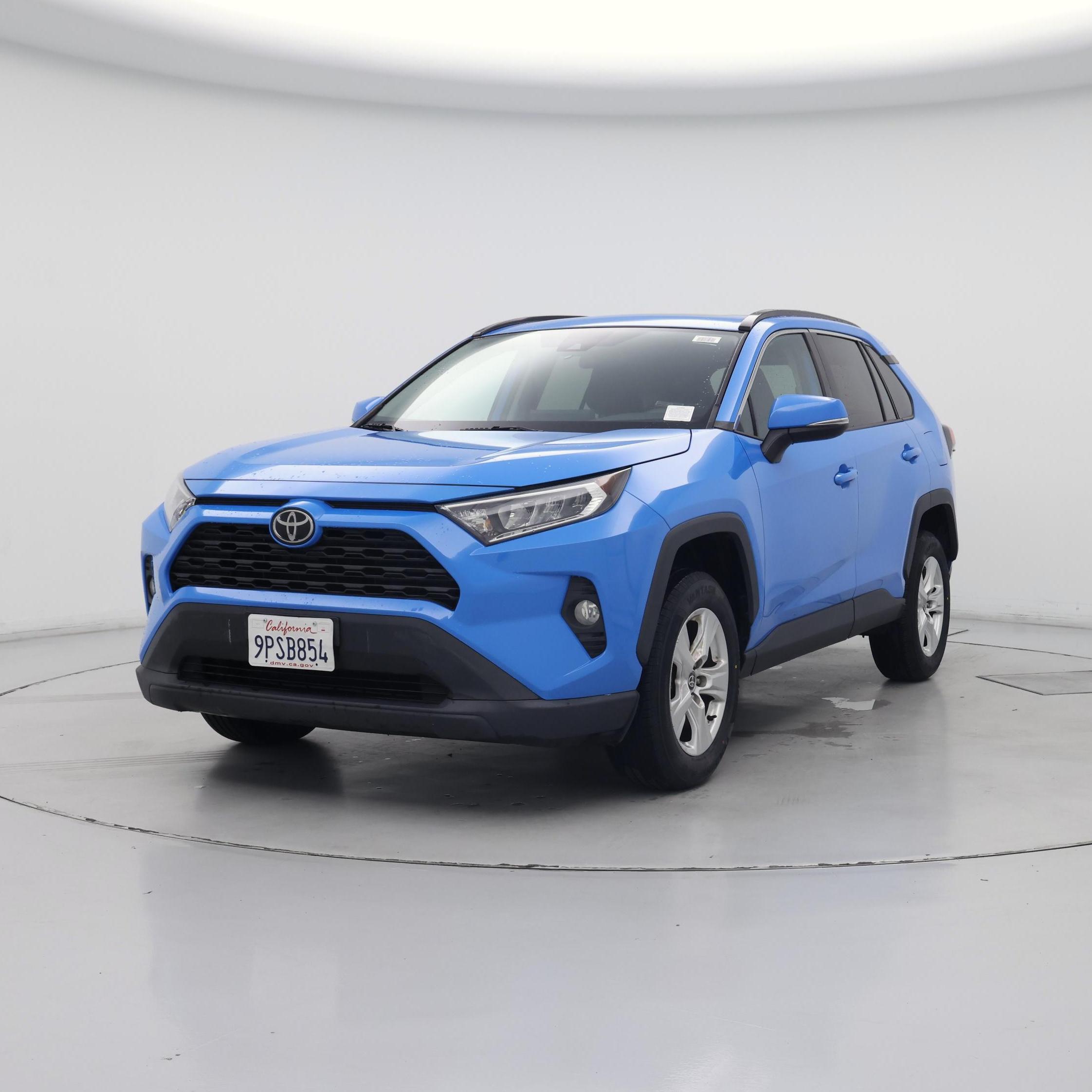 Thumbnail: 2021 Toyota RAV4 - 4