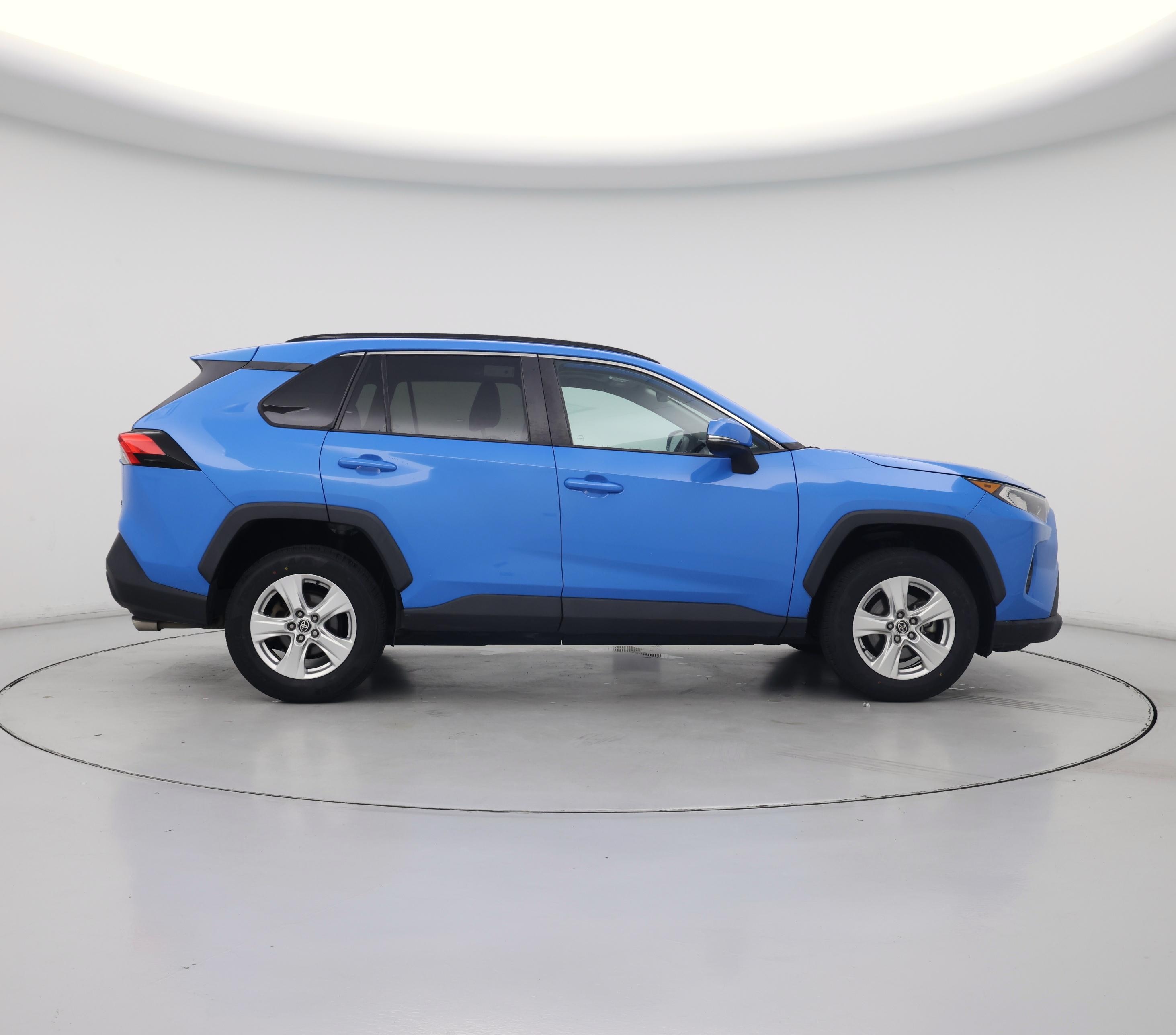 Thumbnail: 2021 Toyota RAV4 - 7
