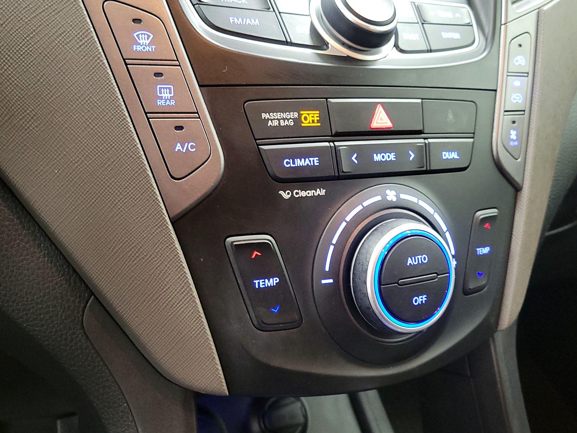 Thumbnail: 2014 Hyundai Santa Fe - 16