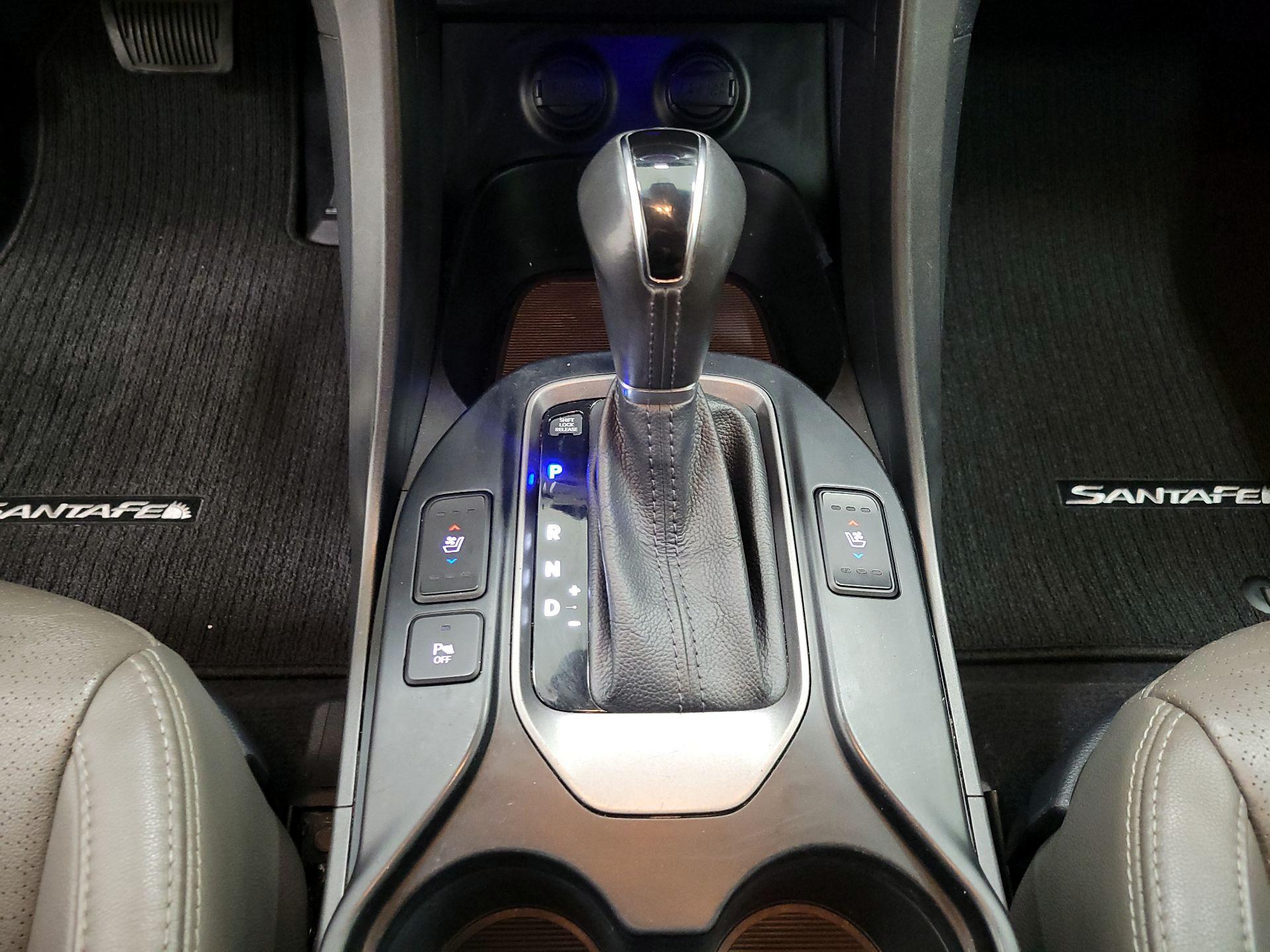 Thumbnail: 2014 Hyundai Santa Fe - 17