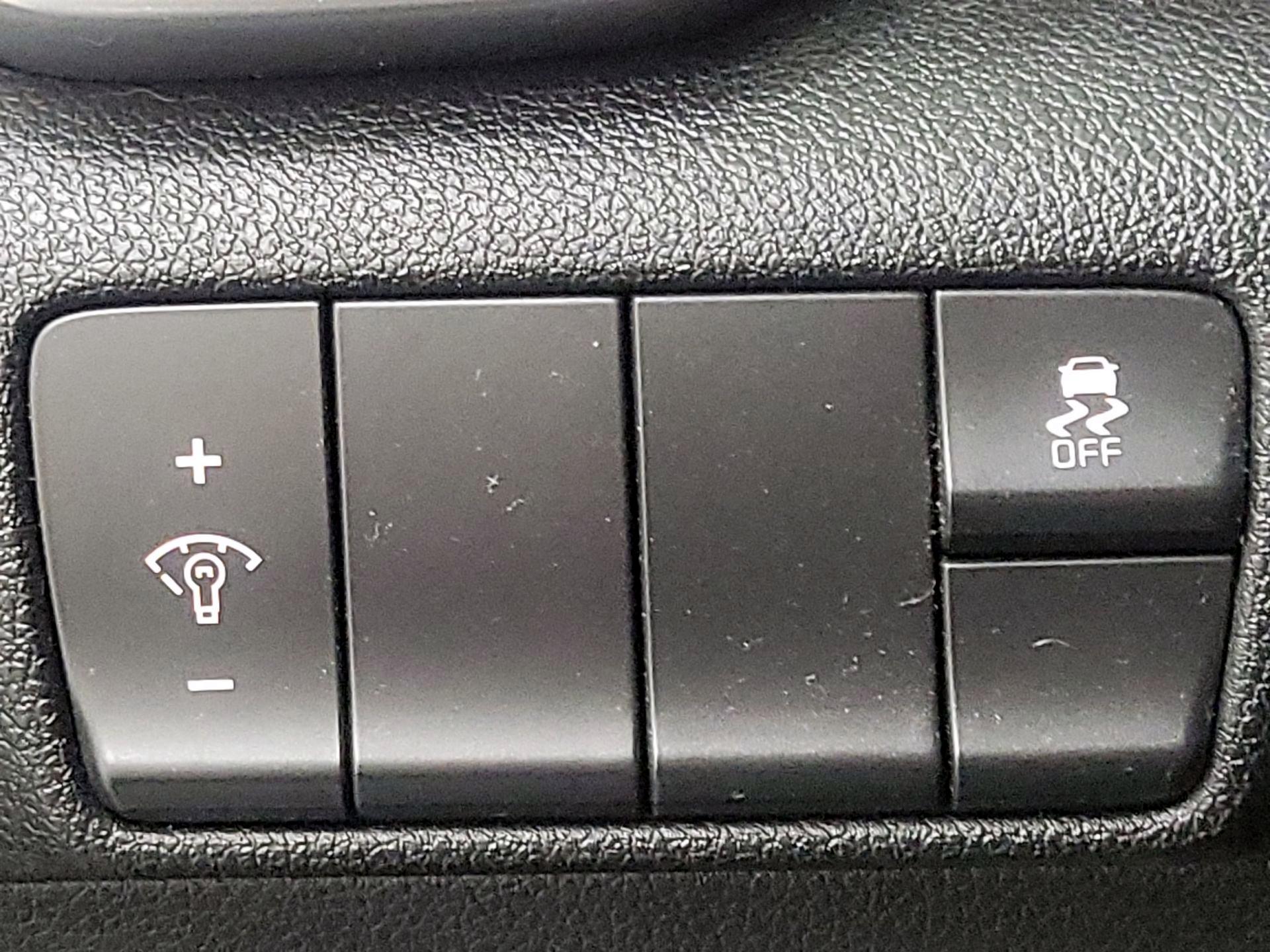 Thumbnail: 2017 Kia Sportage - 13