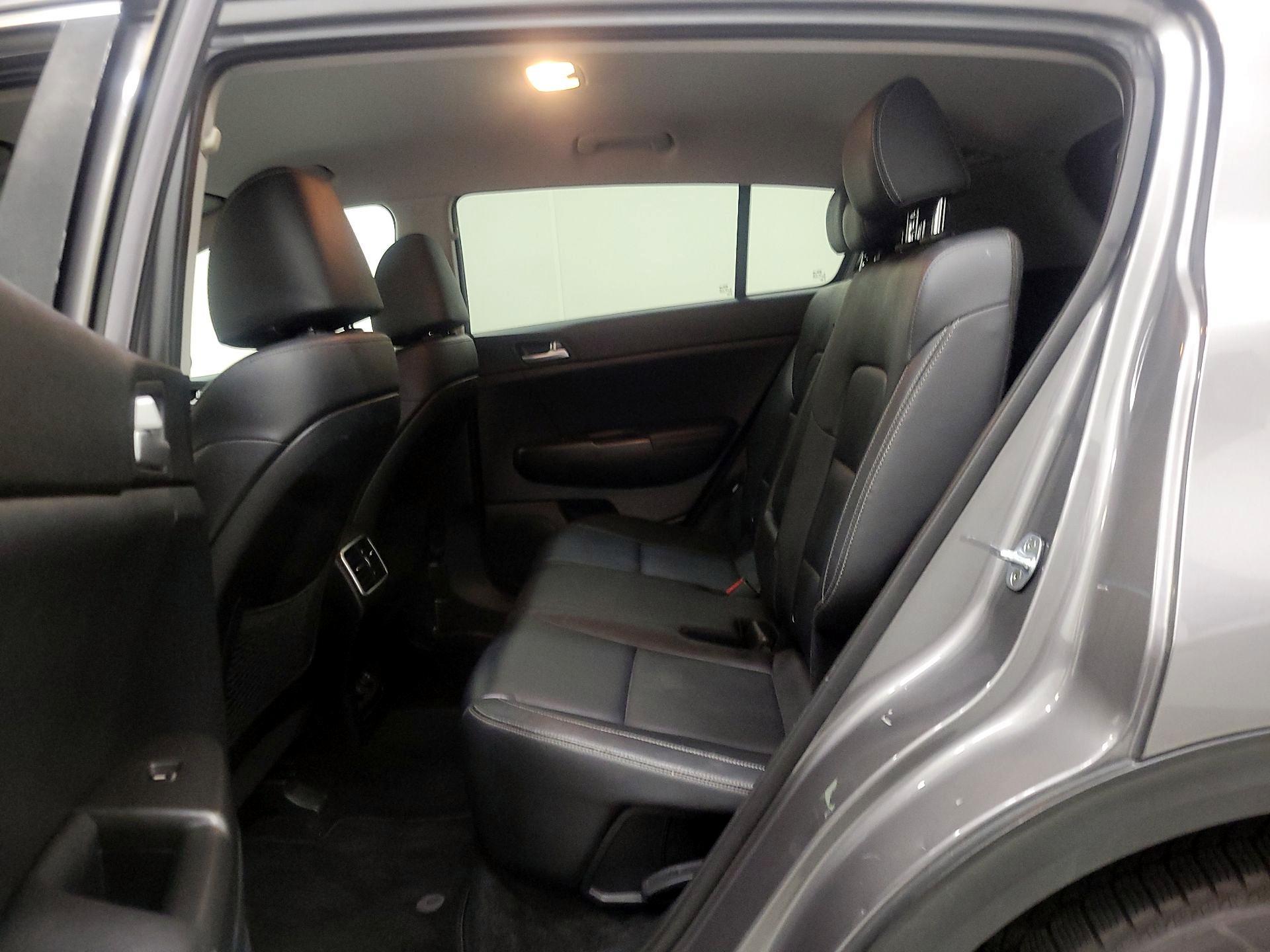 Thumbnail: 2017 Kia Sportage - 19