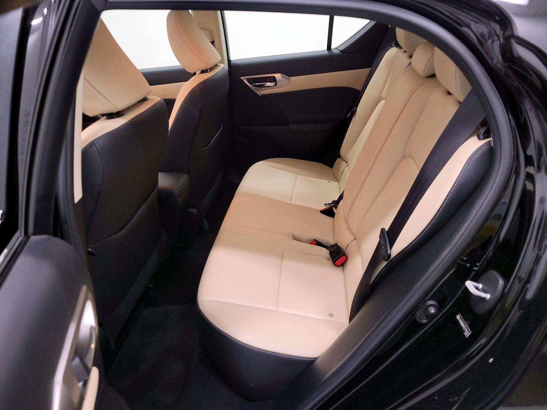 Thumbnail: 2014 Lexus CT - 19