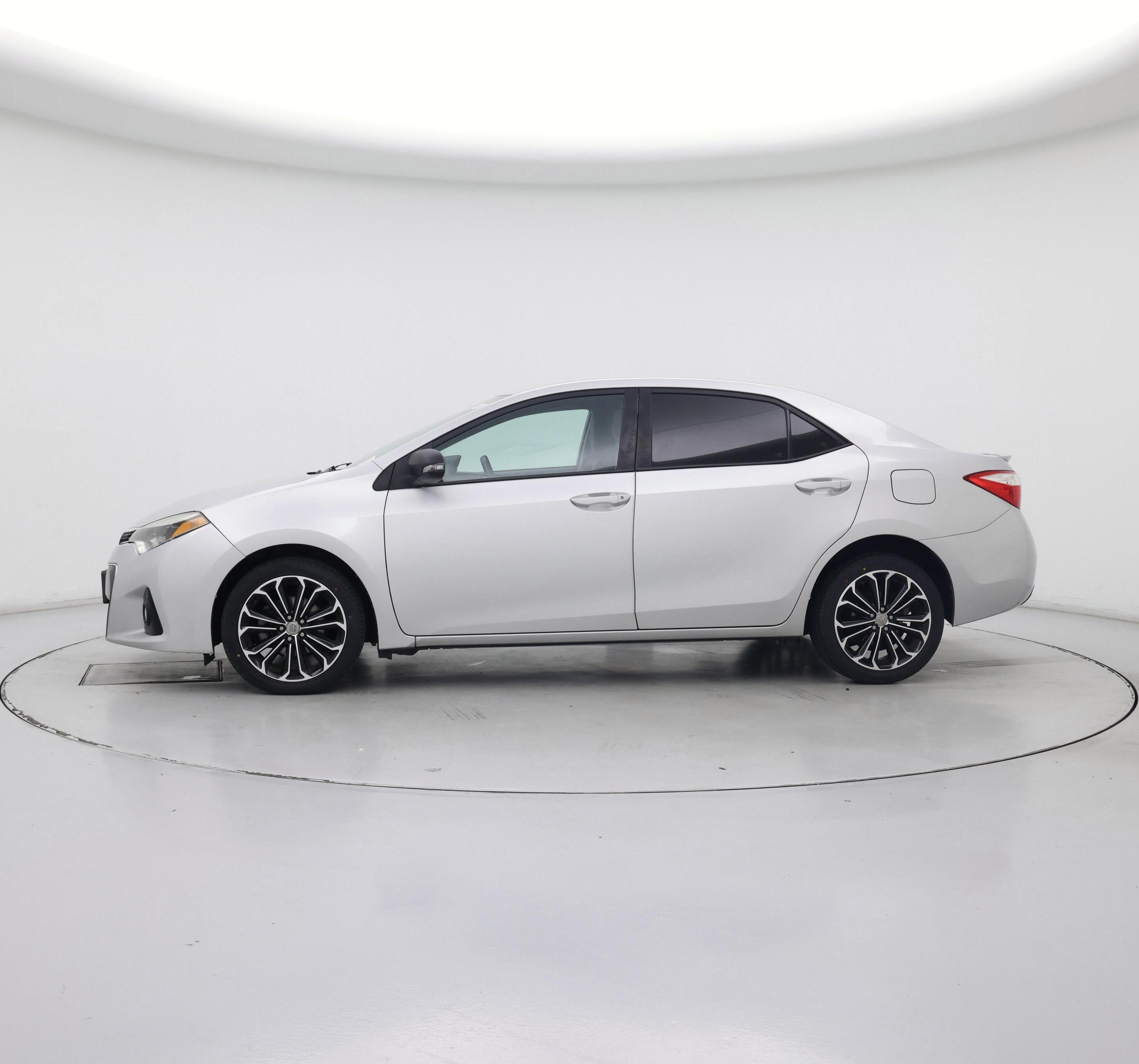 Thumbnail: 2016 Toyota Corolla - 3
